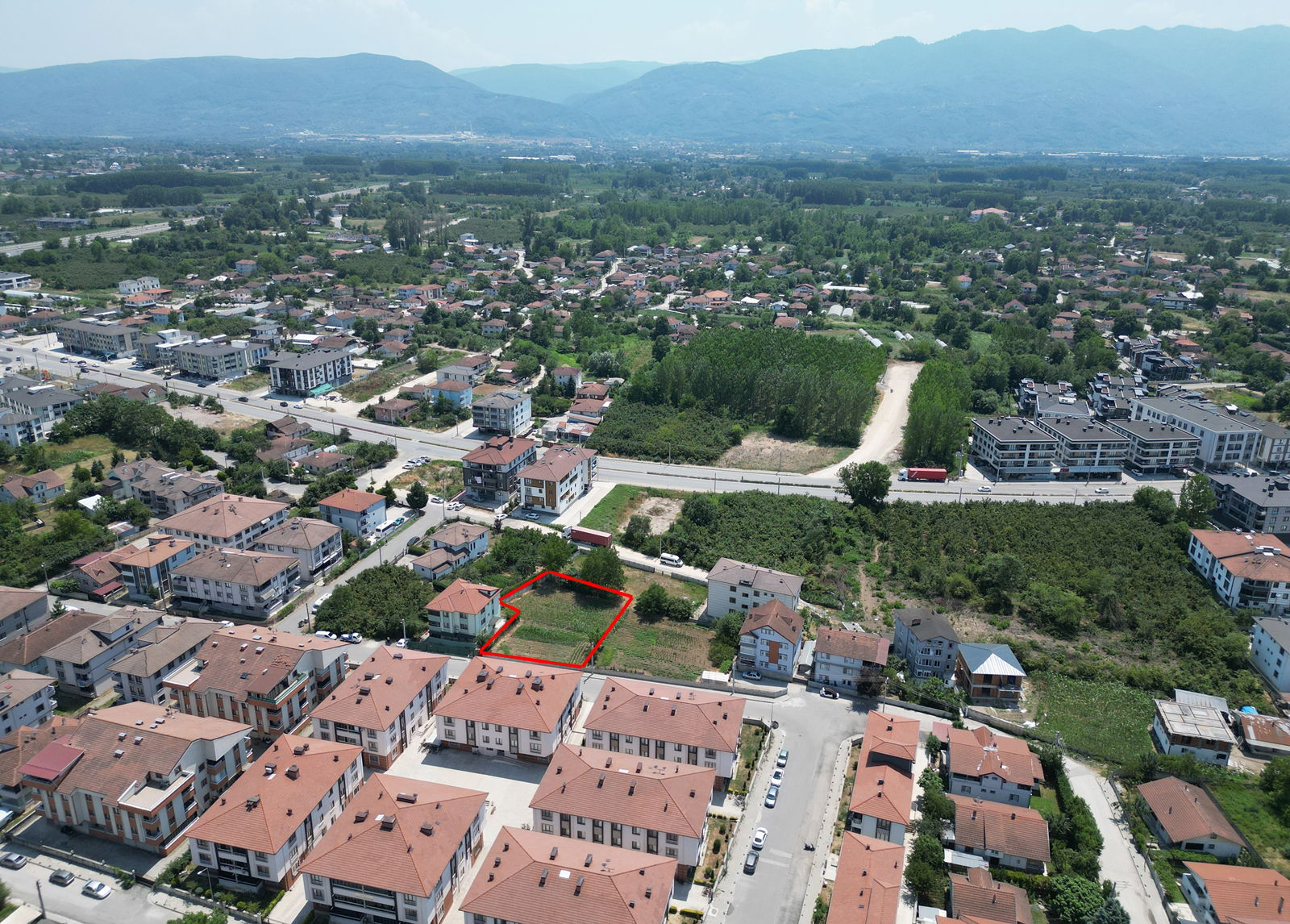 DARICI MAHALLESİ'NDE 955 M2 SATILIK ARSA