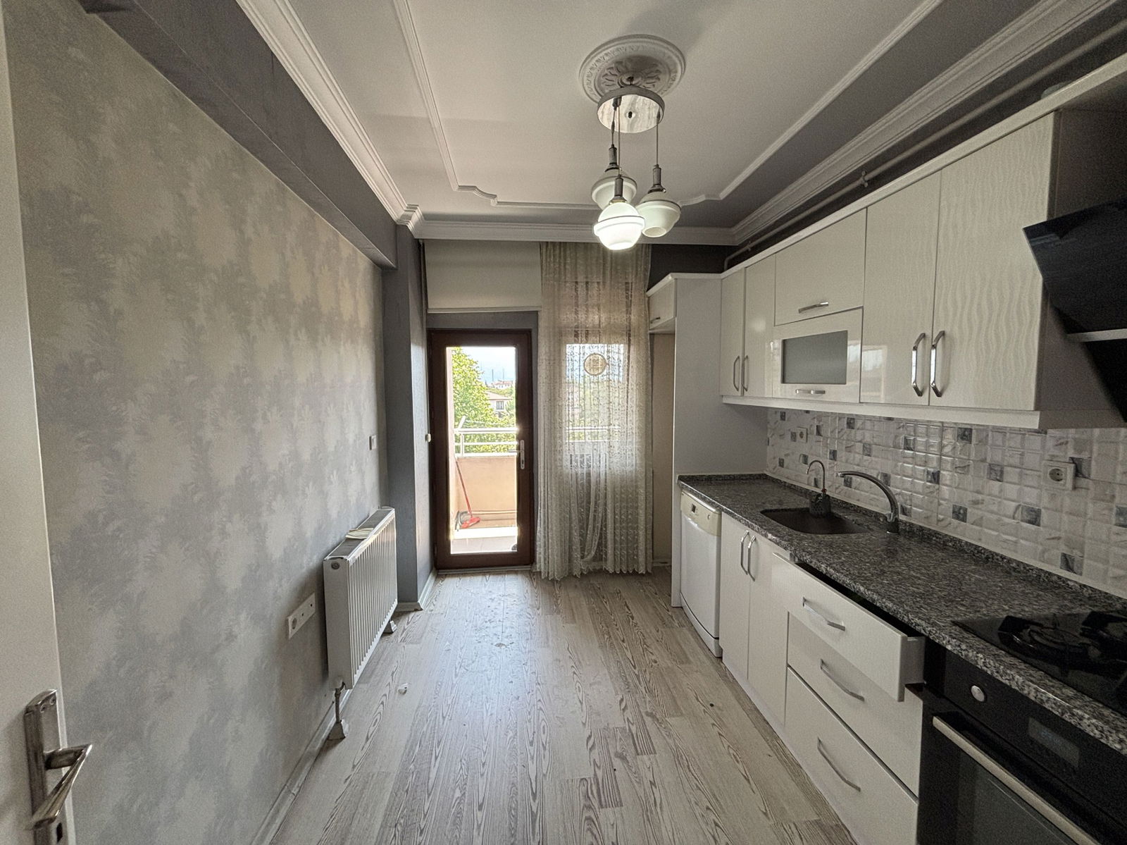 OSMANLI KONAKLARI'NDA 3+1 130 M2 SATILIK DAİRE