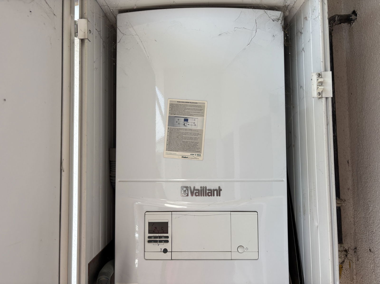 OSMANLI KONAKLARI'NDA 3+1 130 M2 SATILIK DAİRE