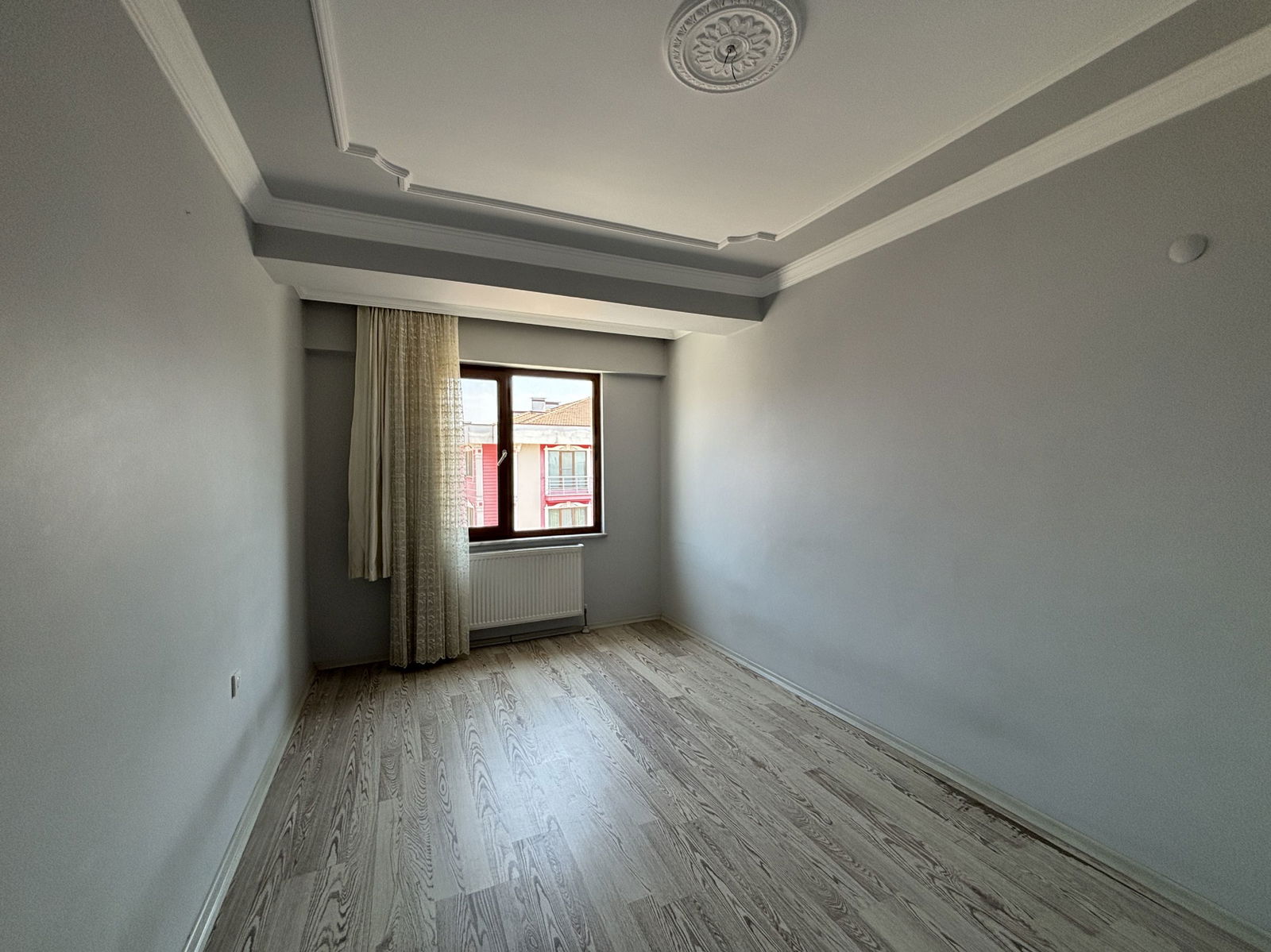 OSMANLI KONAKLARI'NDA 3+1 130 M2 SATILIK DAİRE