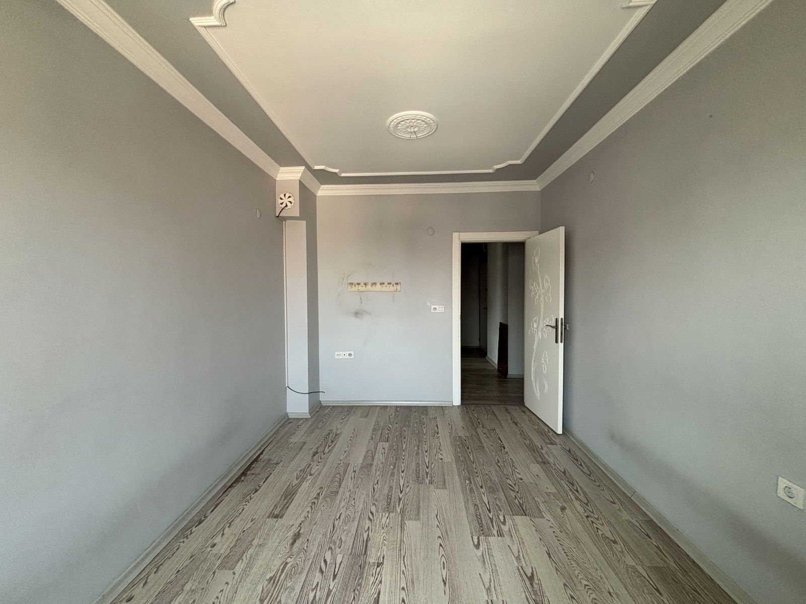 OSMANLI KONAKLARI'NDA 3+1 130 M2 SATILIK DAİRE