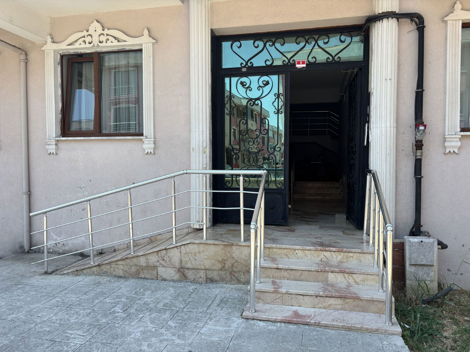 OSMANLI KONAKLARI'NDA 3+1 130 M2 SATILIK DAİRE