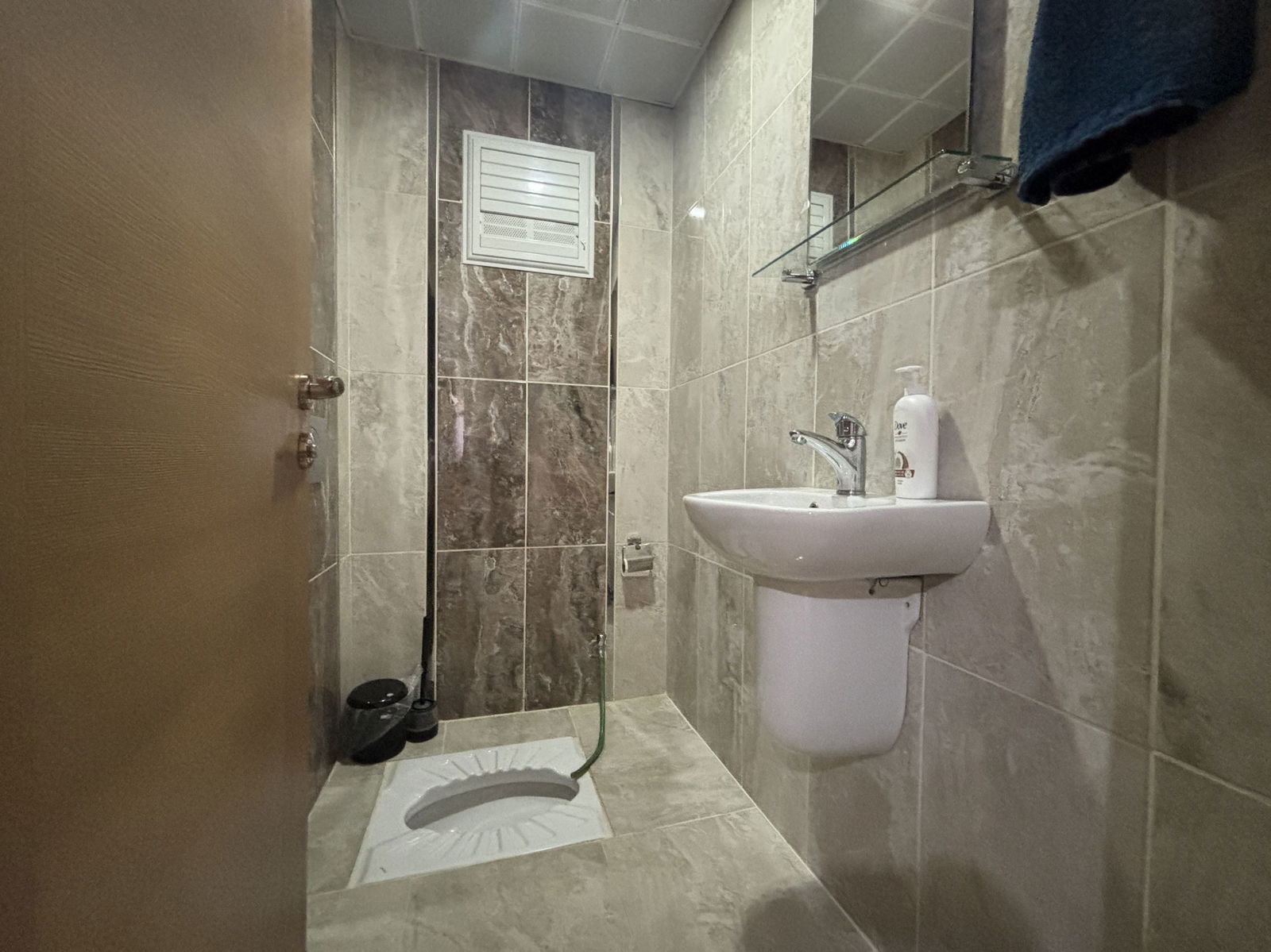 LALEZAR KONAKLARI'NDA 3+1 161 M2 SATILIK ARA KAT DAİRE