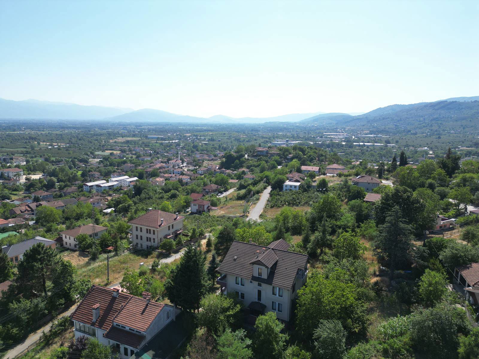 KONURALP'TE 796 M2 SATILIK ARSA 