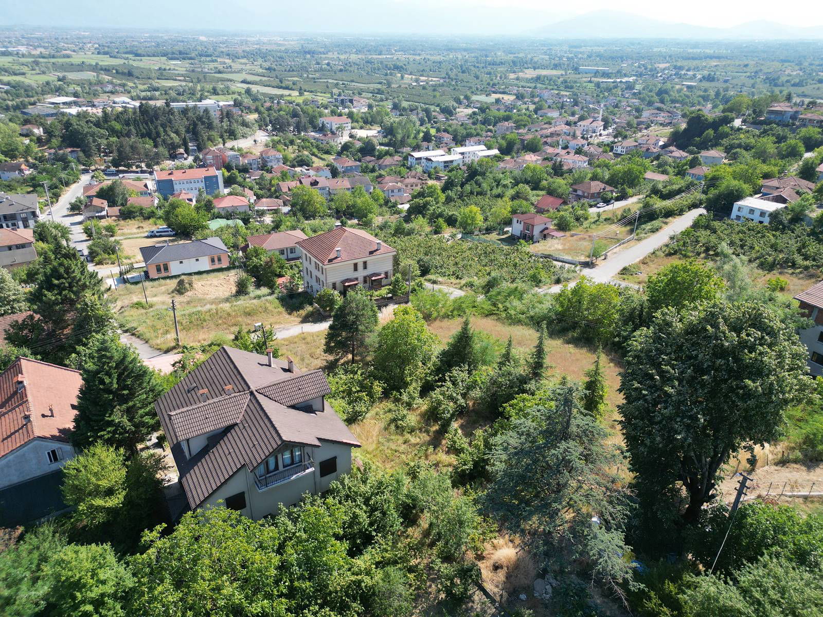 KONURALP'TE 796 M2 SATILIK ARSA 