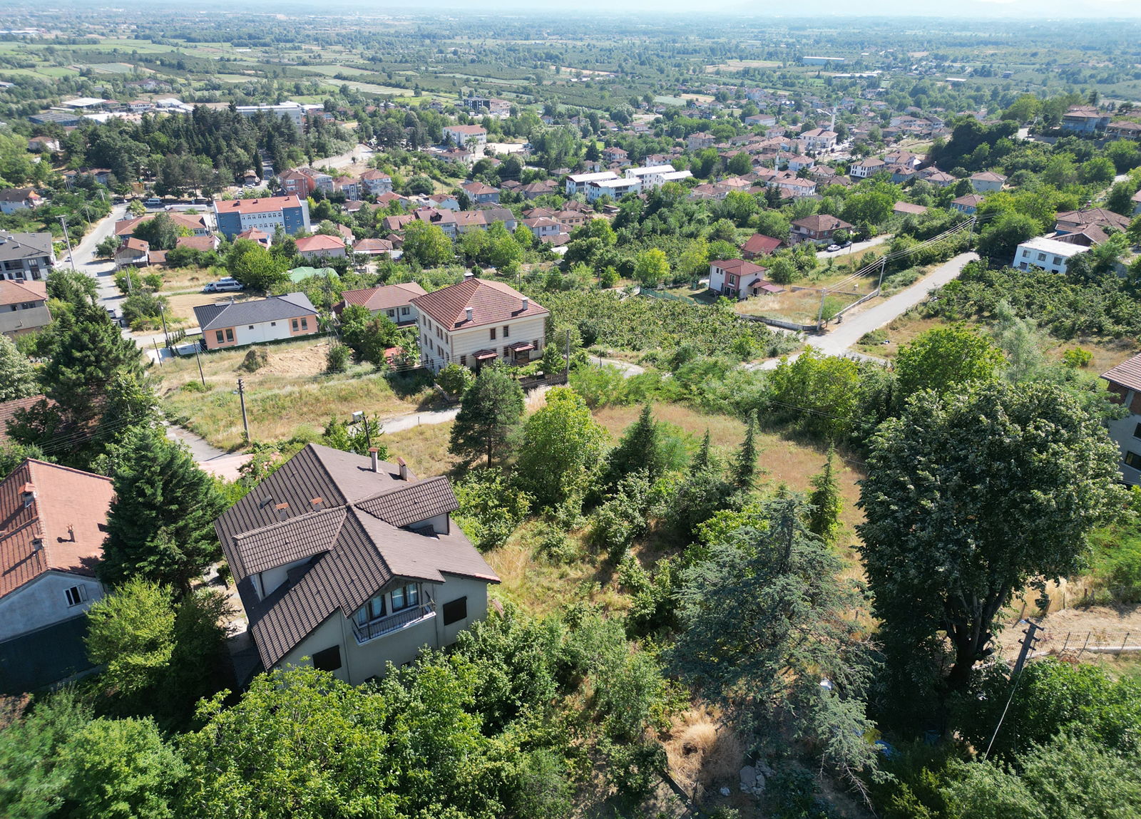 KONURALP'TE 796 M2 SATILIK ARSA 