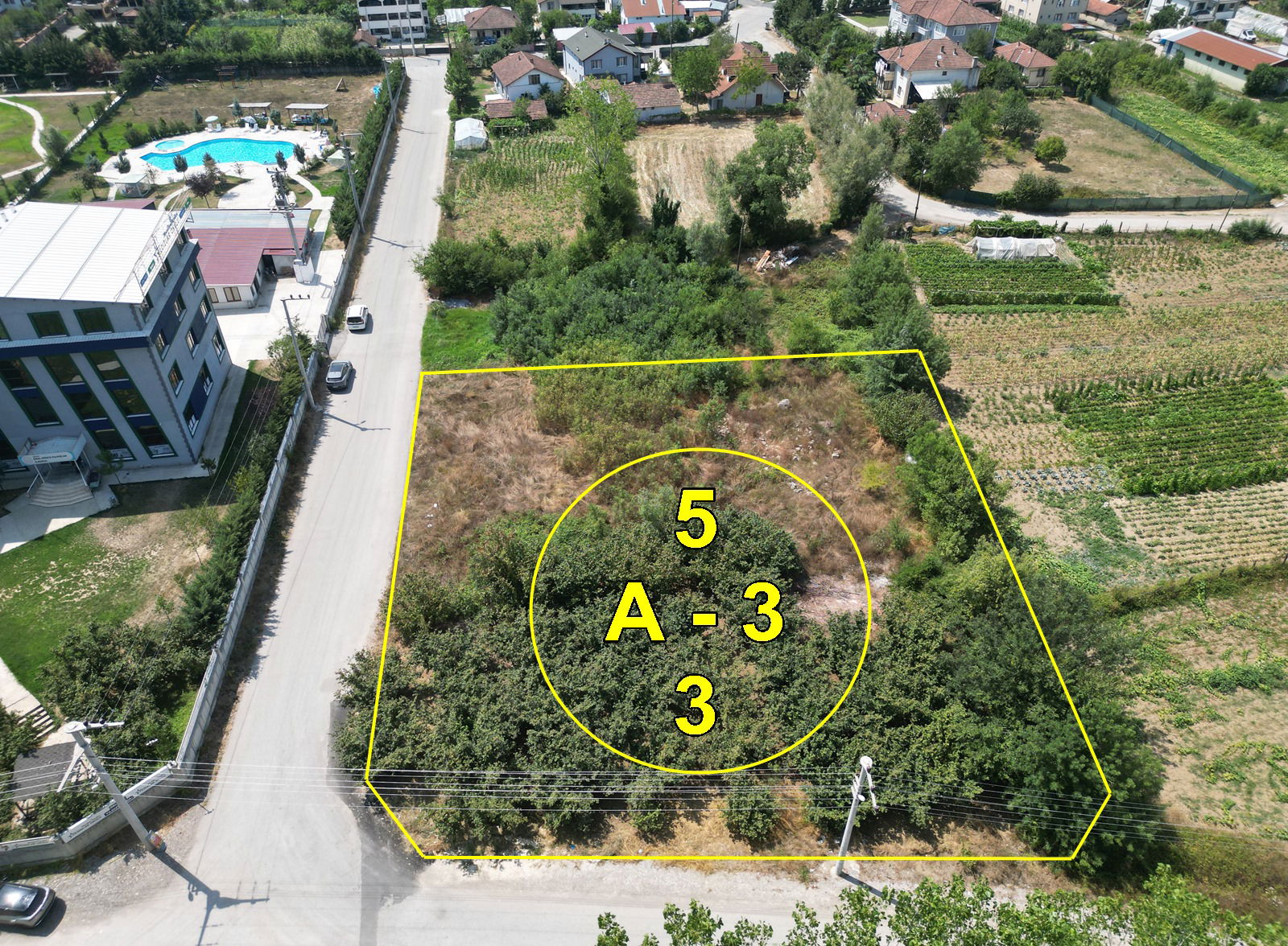 YAHYALAR MAHALLESİ'NDE 1978 M2 SATILIK ARSA