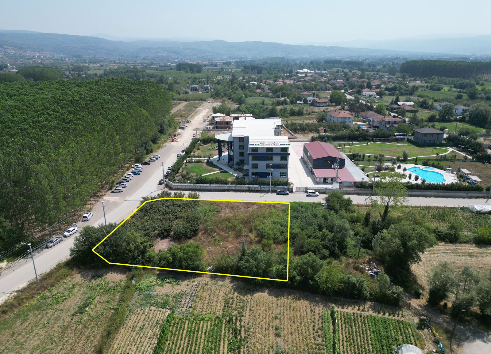 YAHYALAR MAHALLESİ'NDE 1978 M2 SATILIK ARSA