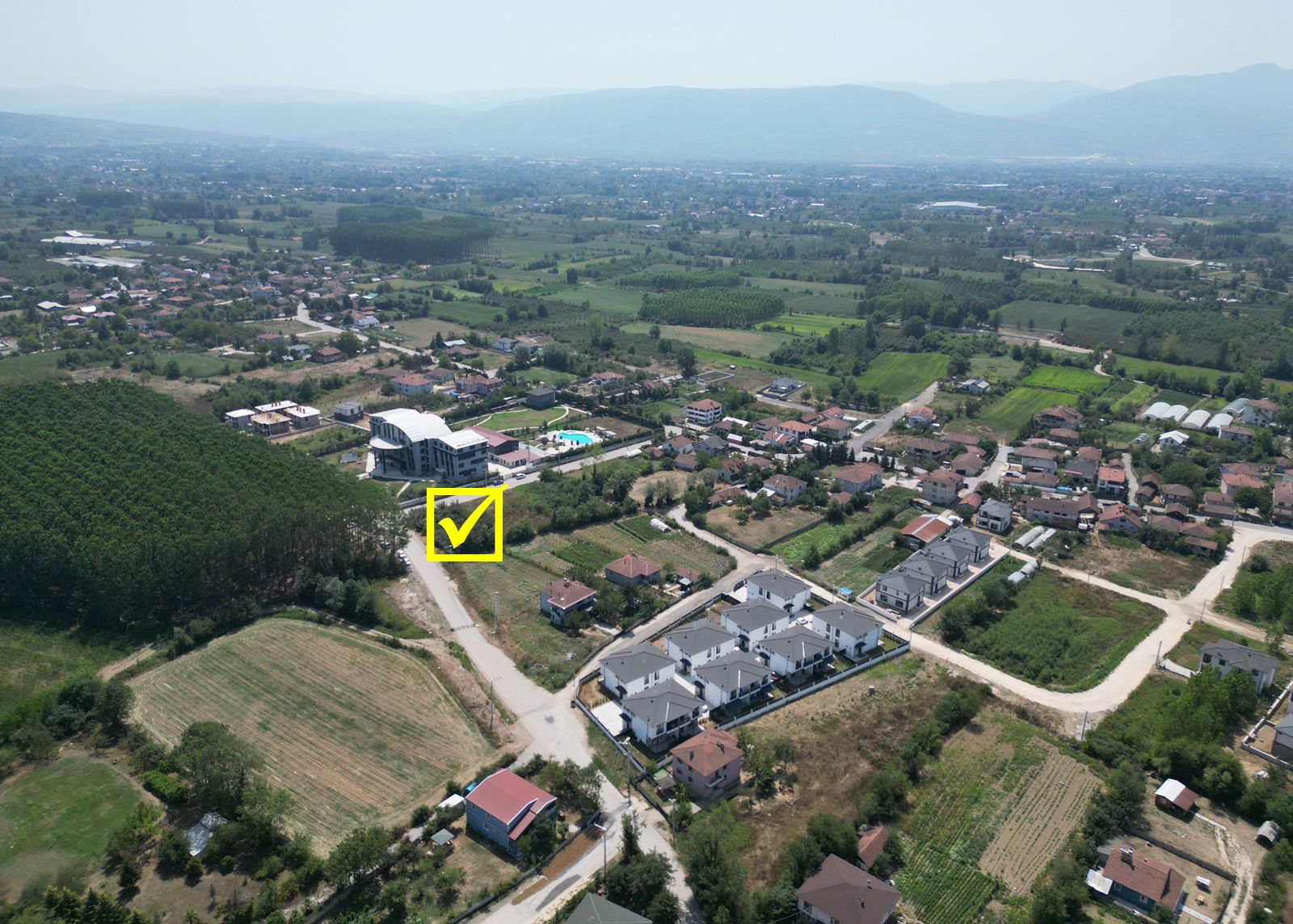 YAHYALAR MAHALLESİ'NDE 1978 M2 SATILIK ARSA