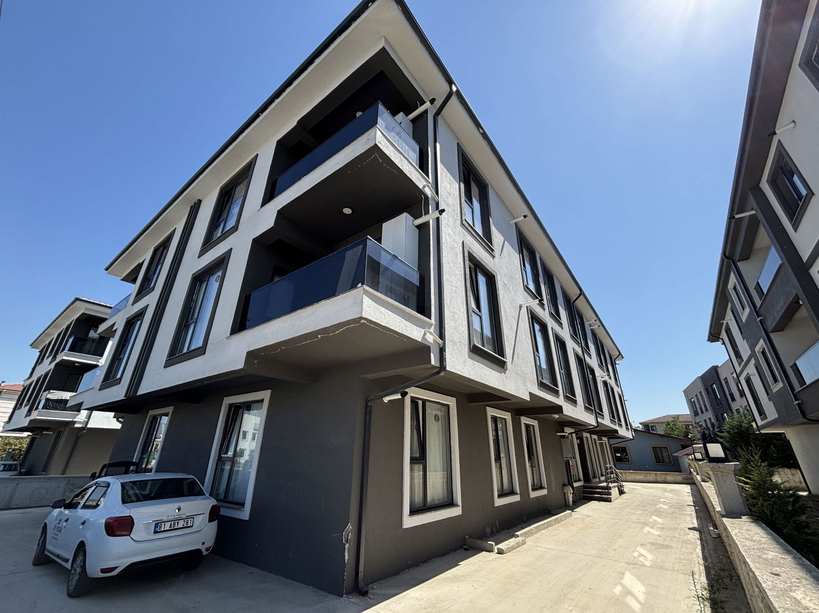 AZİZİYE MAHALLESİ'NDE 1+1 50 M2 EŞYALI KİRALIK ARA KAT DAİRE