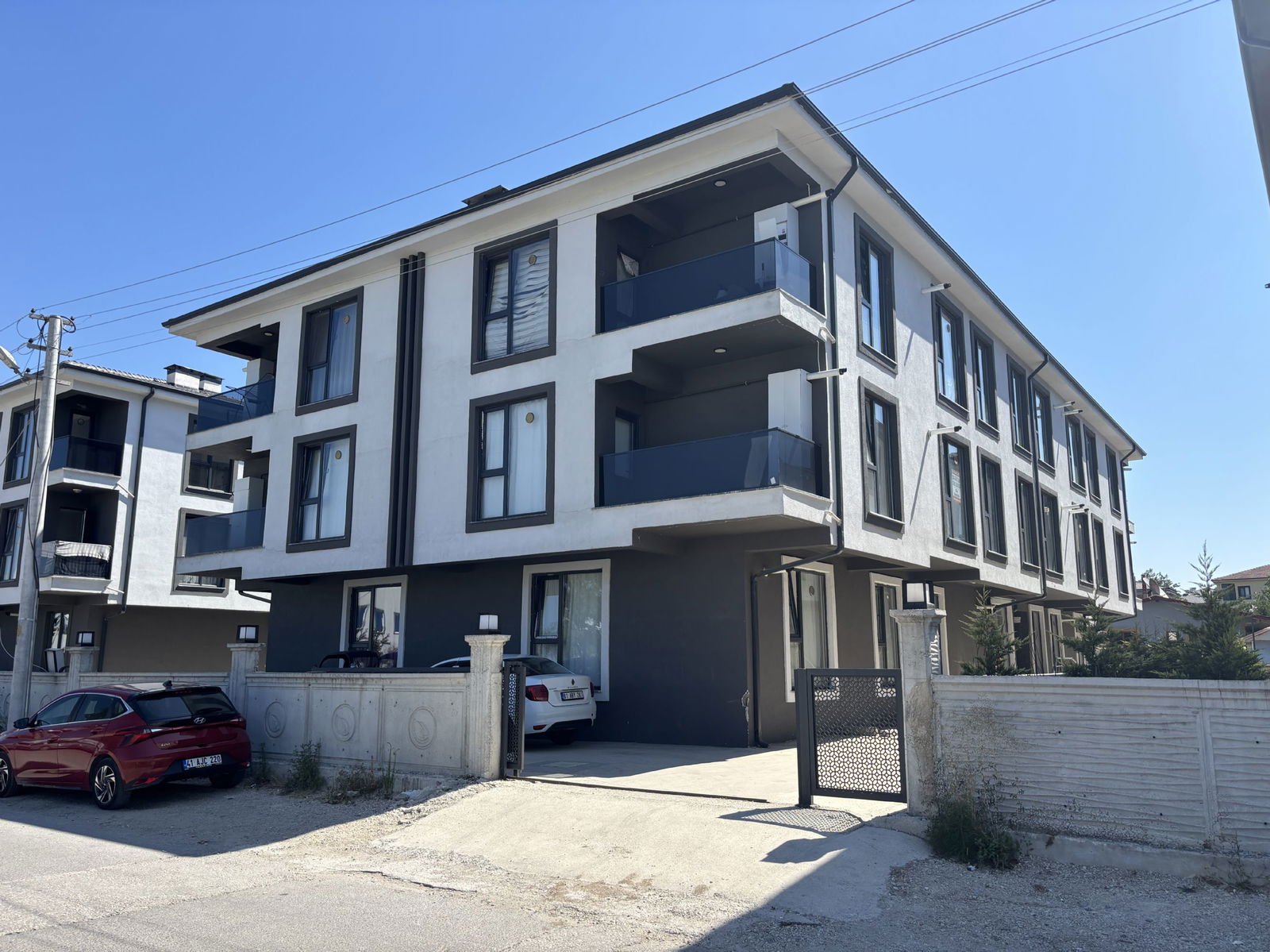 AZİZİYE MAHALLESİ'NDE 1+1 50 M2 EŞYALI KİRALIK ARA KAT DAİRE