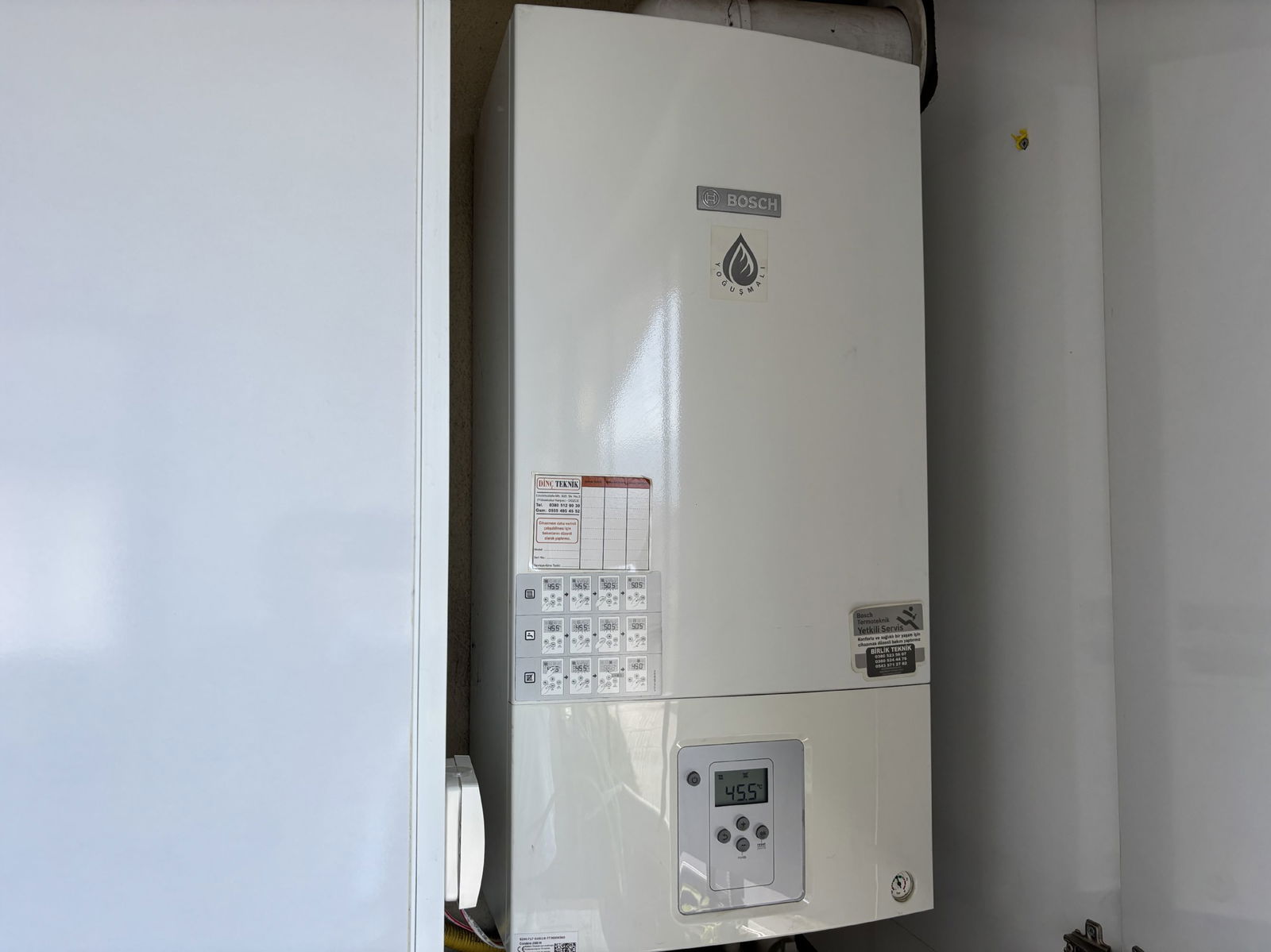 LALEZAR KONAKLARI'NDA 3+1 145 M2 SATILIK DAİRE