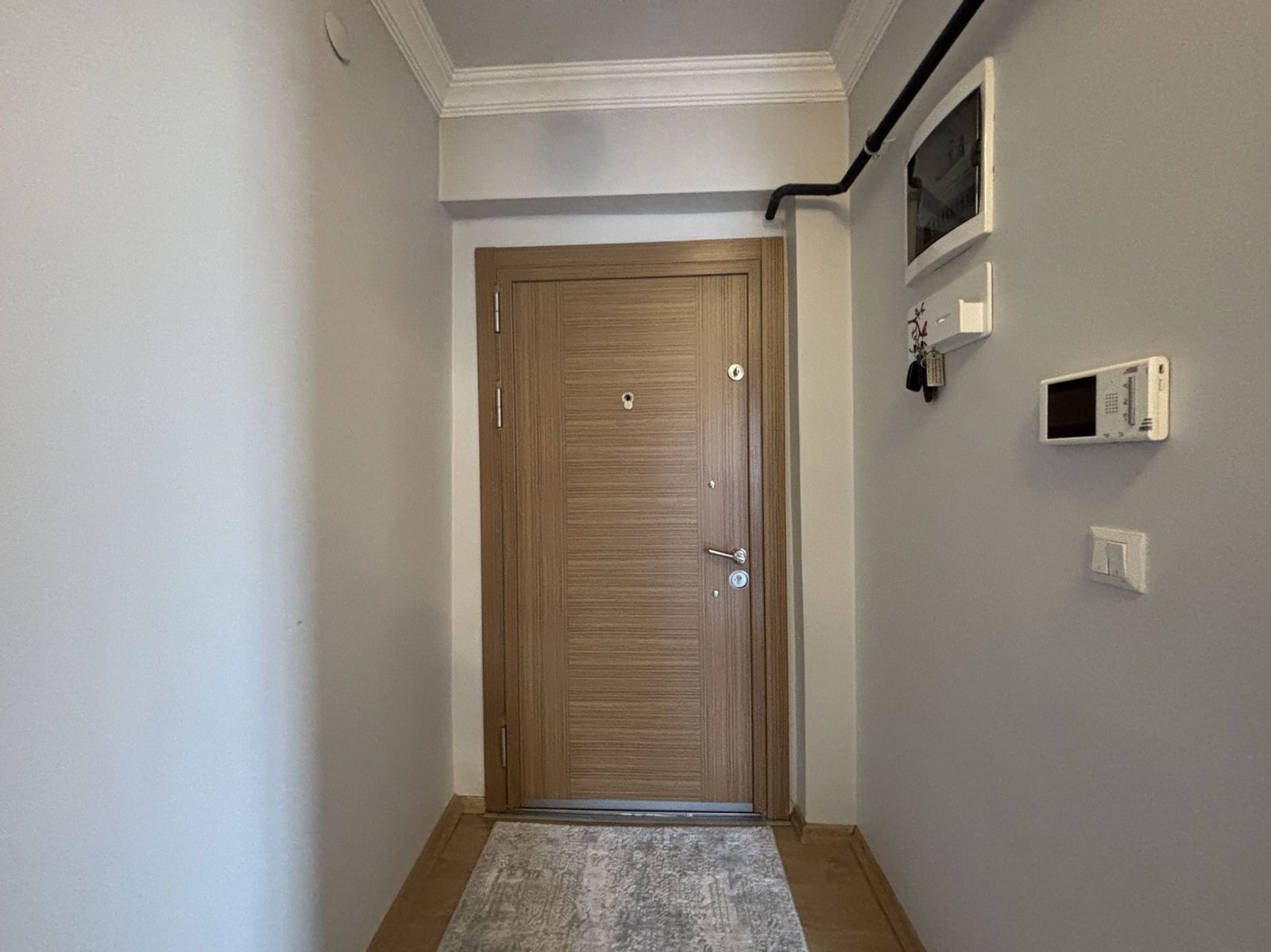 LALEZAR KONAKLARI'NDA 3+1 145 M2 SATILIK DAİRE