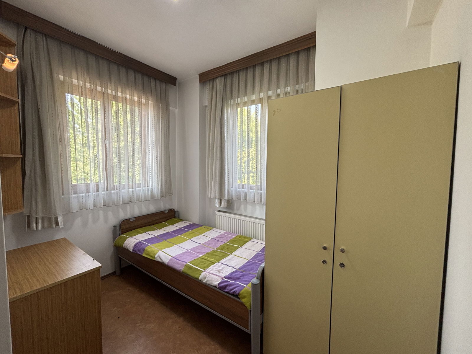 ŞIRALIK'TA 1000 M2 ARSA İÇERİSİNDE 24 ODALI KİRALIK YURT BİNASI