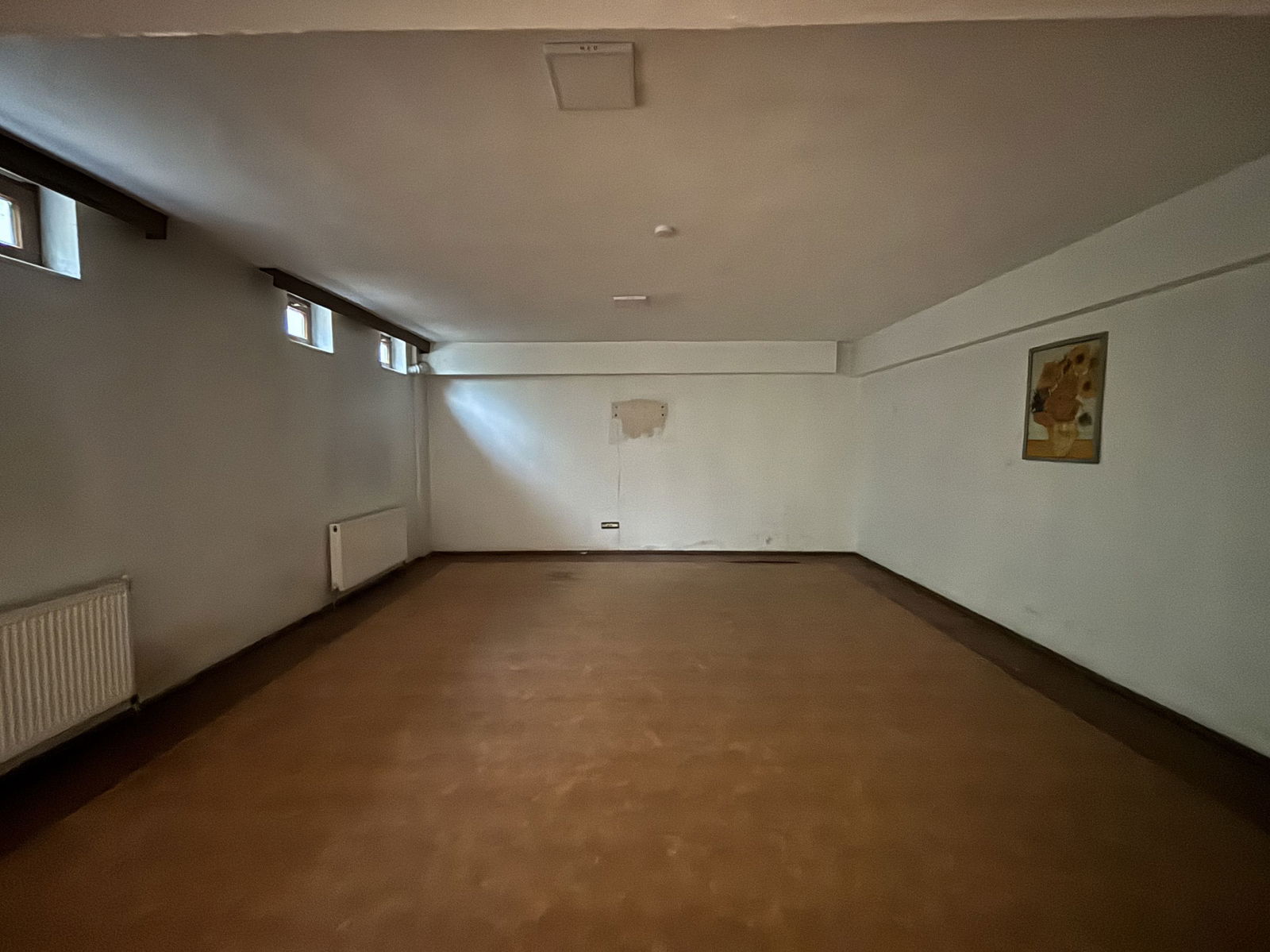 ŞIRALIK'TA 1000 M2 ARSA İÇERİSİNDE 24 ODALI KİRALIK YURT BİNASI