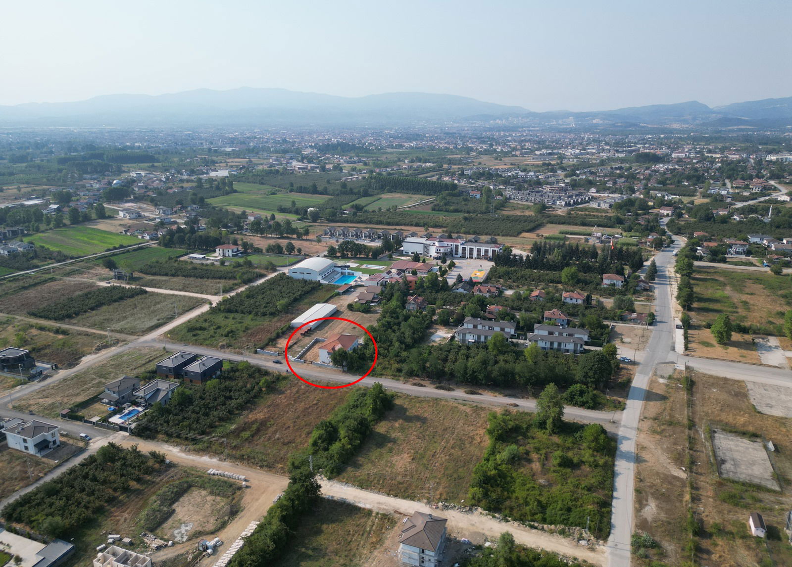 ŞIRALIK'TA 1000 M2 ARSA İÇERİSİNDE 24 ODALI KİRALIK YURT BİNASI