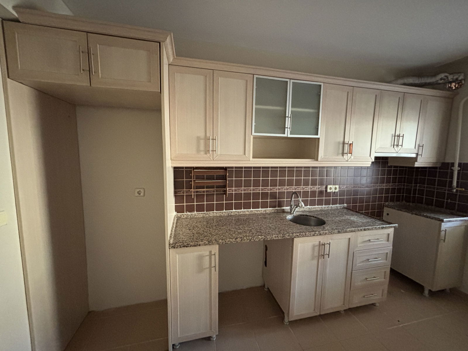Kiralık Daire 15,500 TL