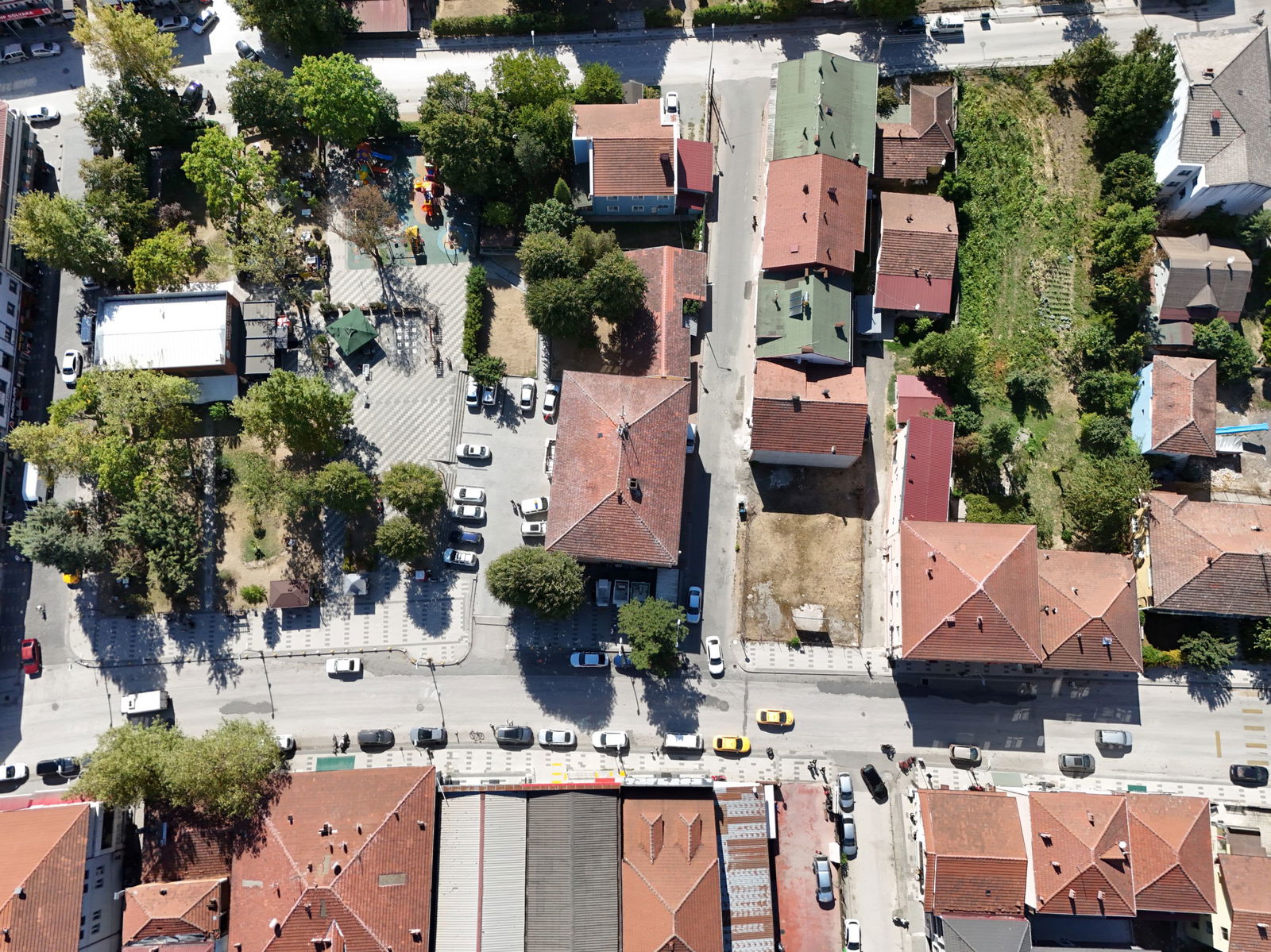 GÖLYAKA KÜLTÜR MAHALLESİ'NDE 363 M2 SATILIK ARSA