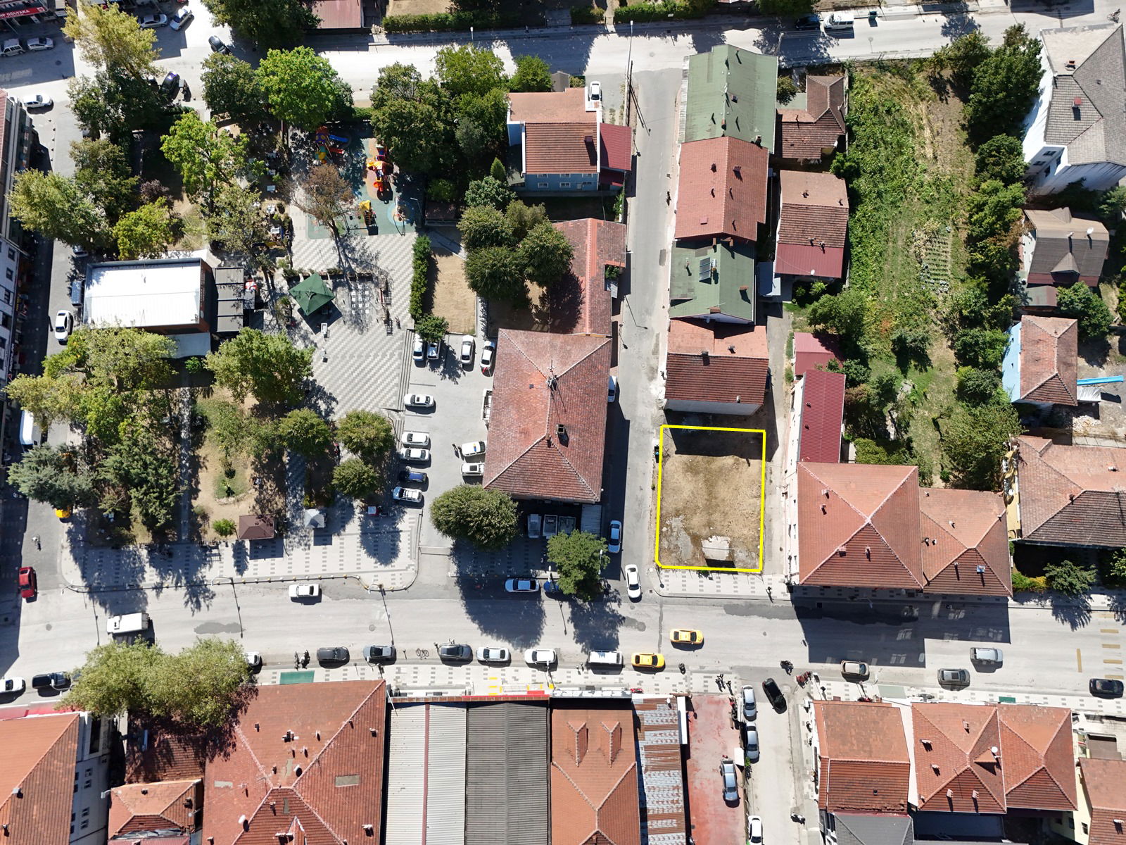 GÖLYAKA KÜLTÜR MAHALLESİ'NDE 363 M2 SATILIK ARSA