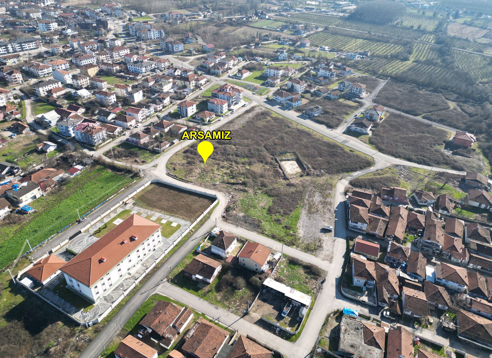 AĞA MAHALLESİ'NDE 470 M2 SATILIK ARSA