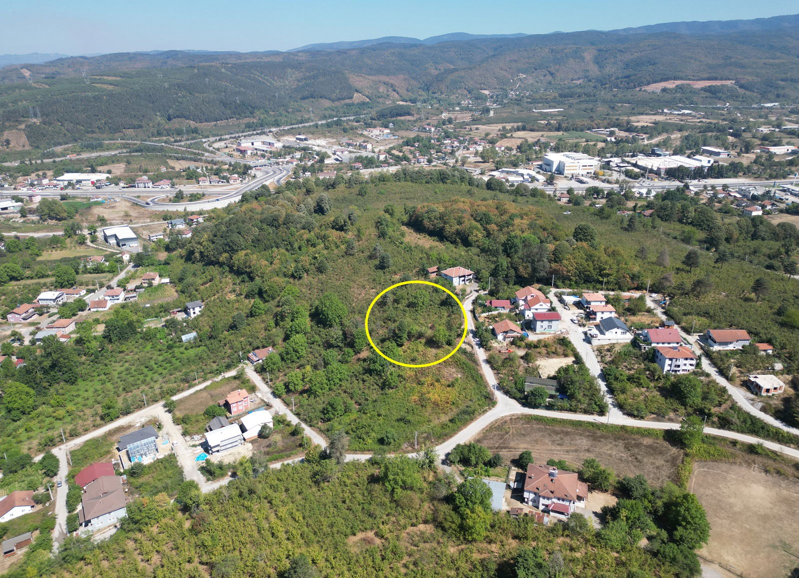 KAYNAŞLI ŞİMŞİR MAHALLESİ'NDE 1143 M2 SATILIK ARSA