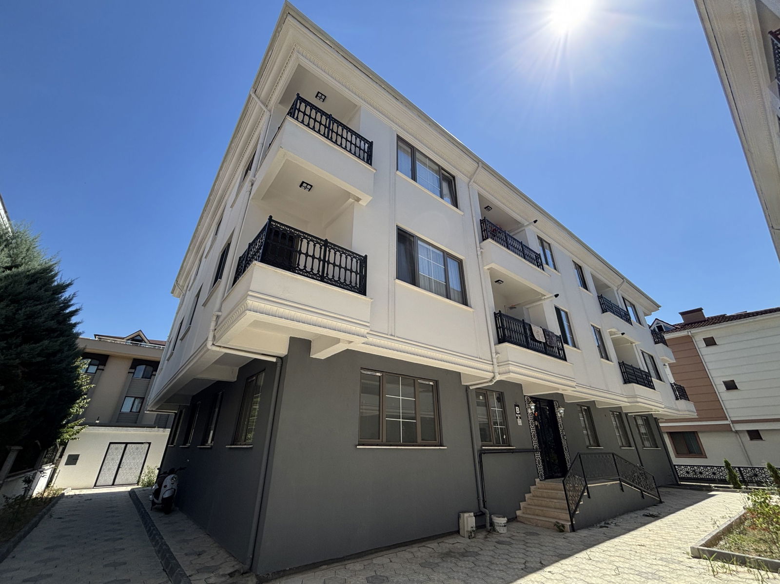 AZİZİYE MAHALLESİ'NDE 1+1 50 M2 EŞYALI KİRALIK ARA KAT DAİRE