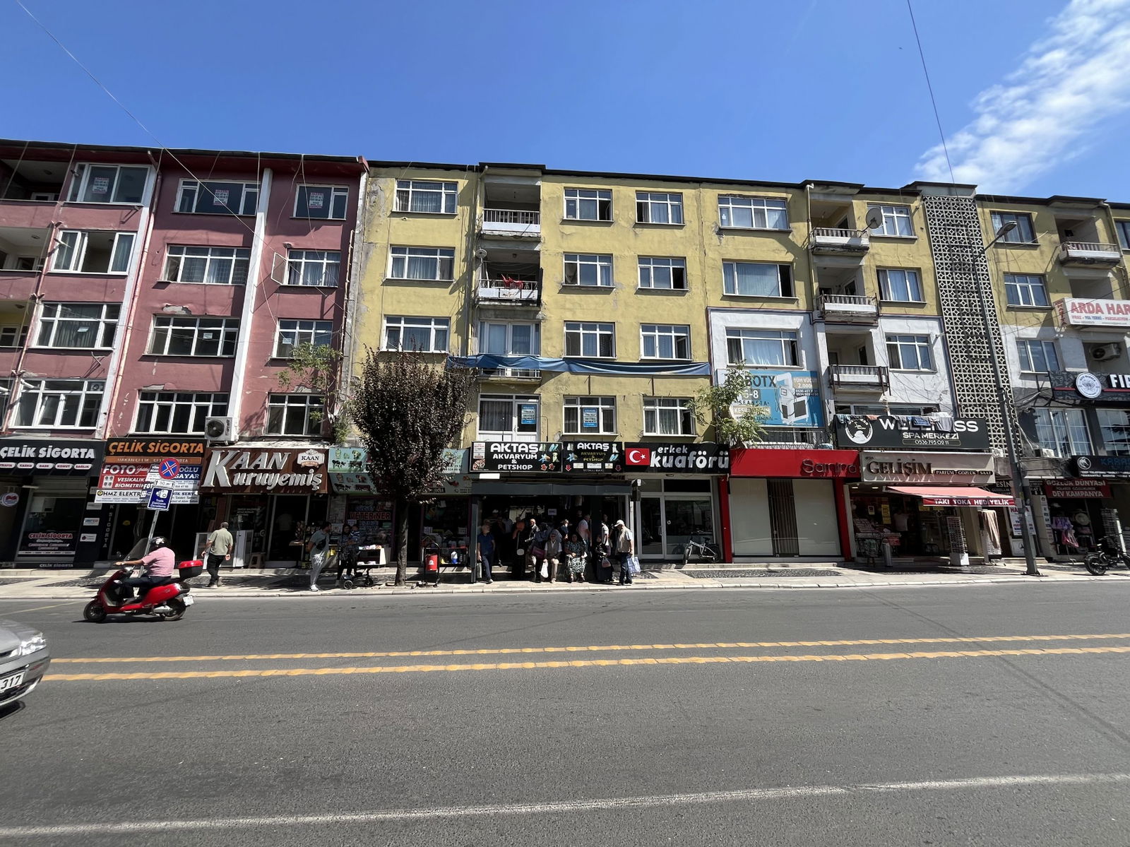 Kiralık Dükkan 10,500 TL
