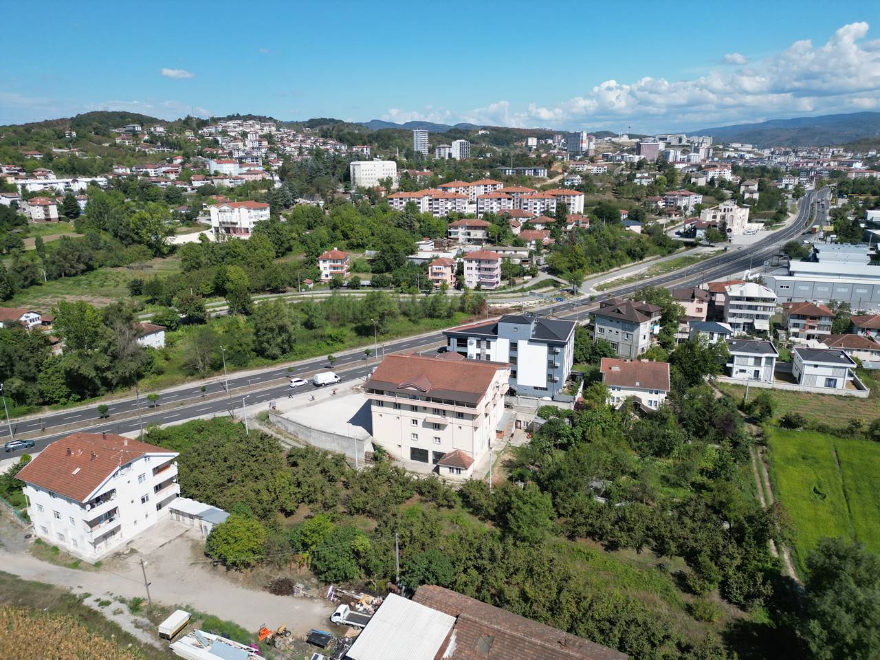 Kiralık Dükkan 120,000 TL