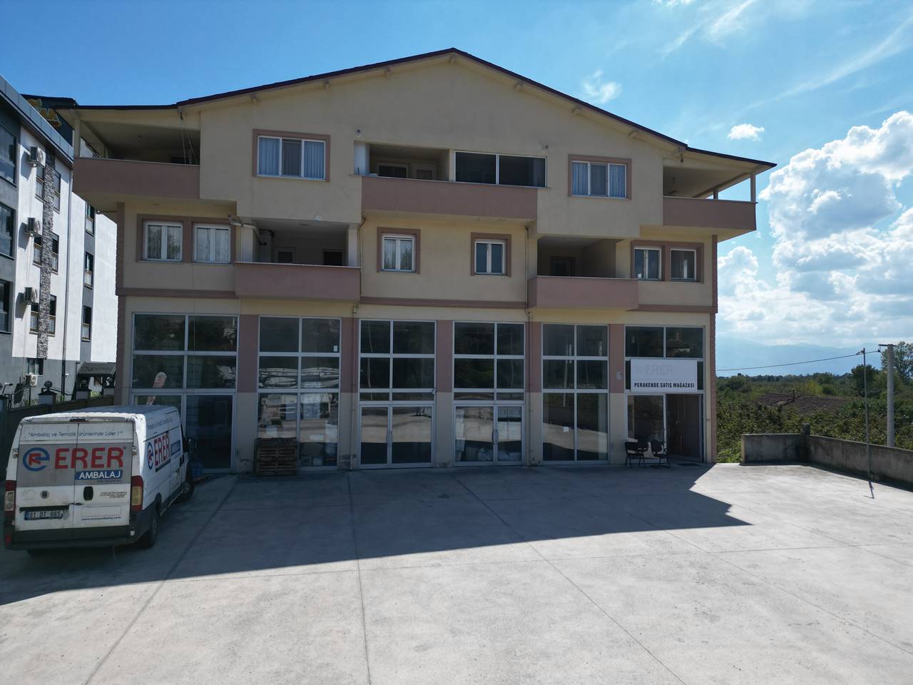 Kiralık Dükkan 120,000 TL
