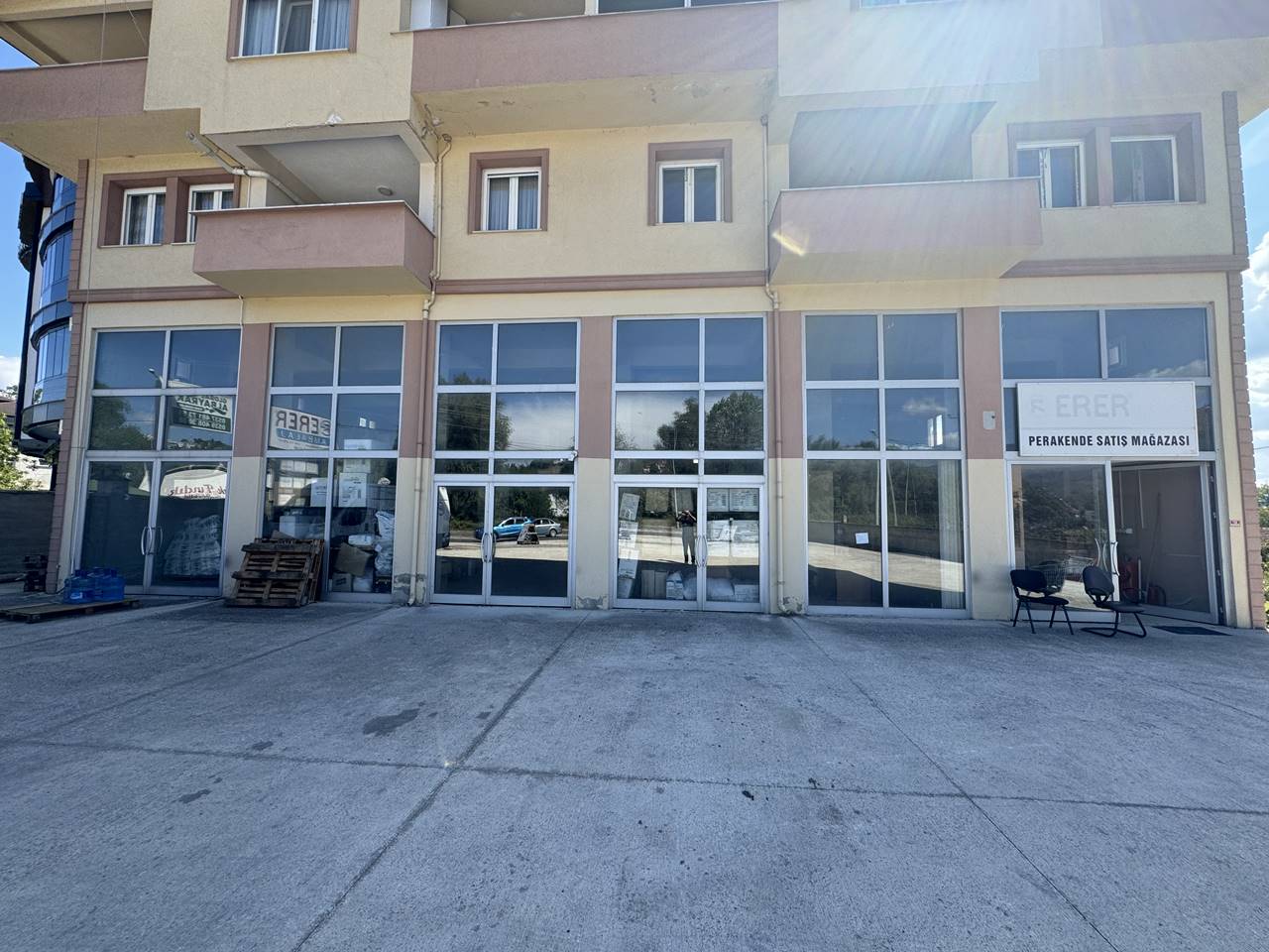 Kiralık Dükkan 120,000 TL