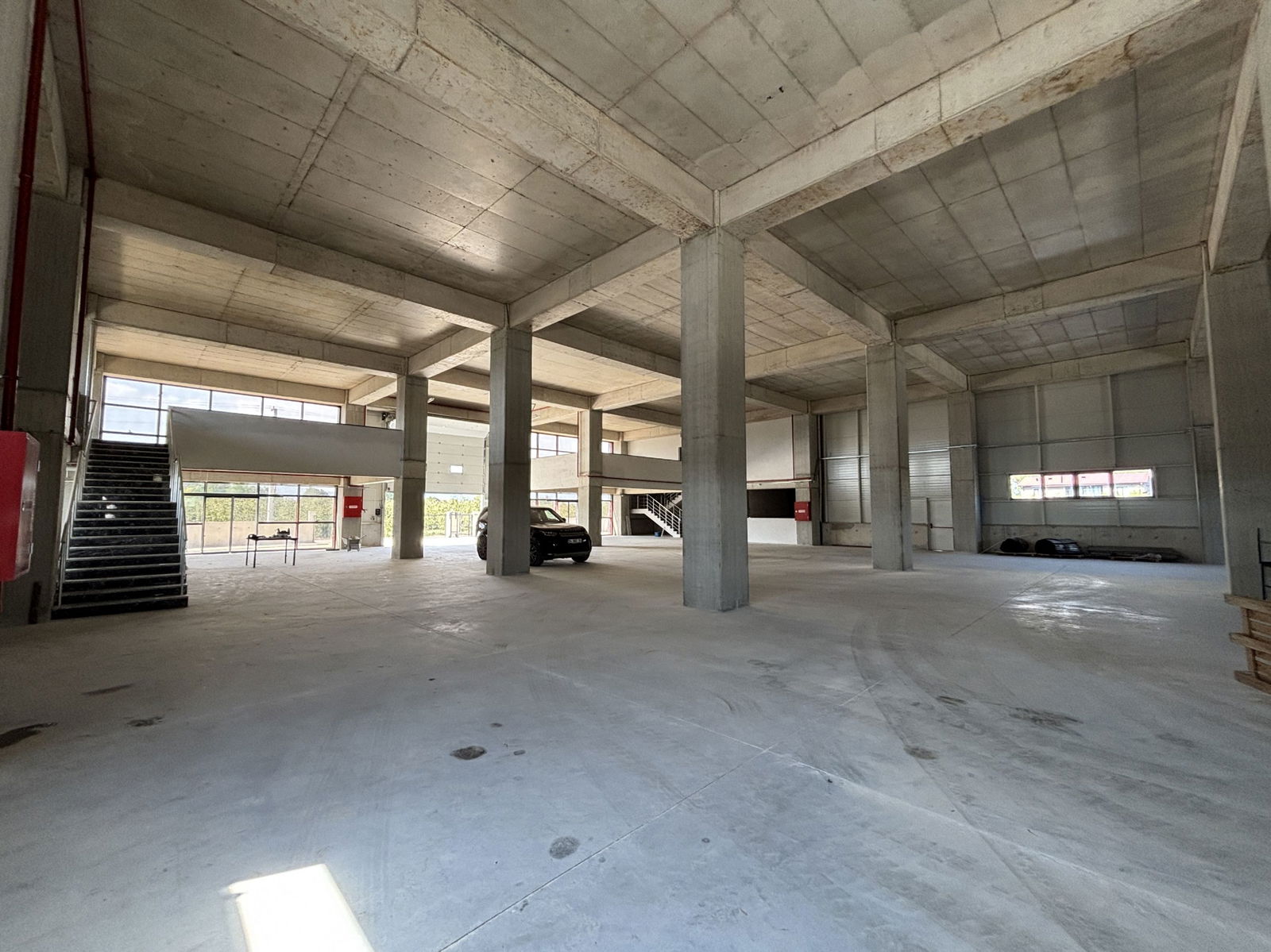 GÜMÜŞOVA HACIKADİRLER'DE 2000 M2 KİRALIK FABRİKA