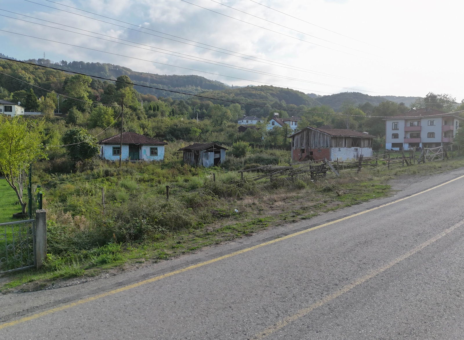 KALEDİBİ'NDE  4443 M2 SATILIK İMARLI ARSA