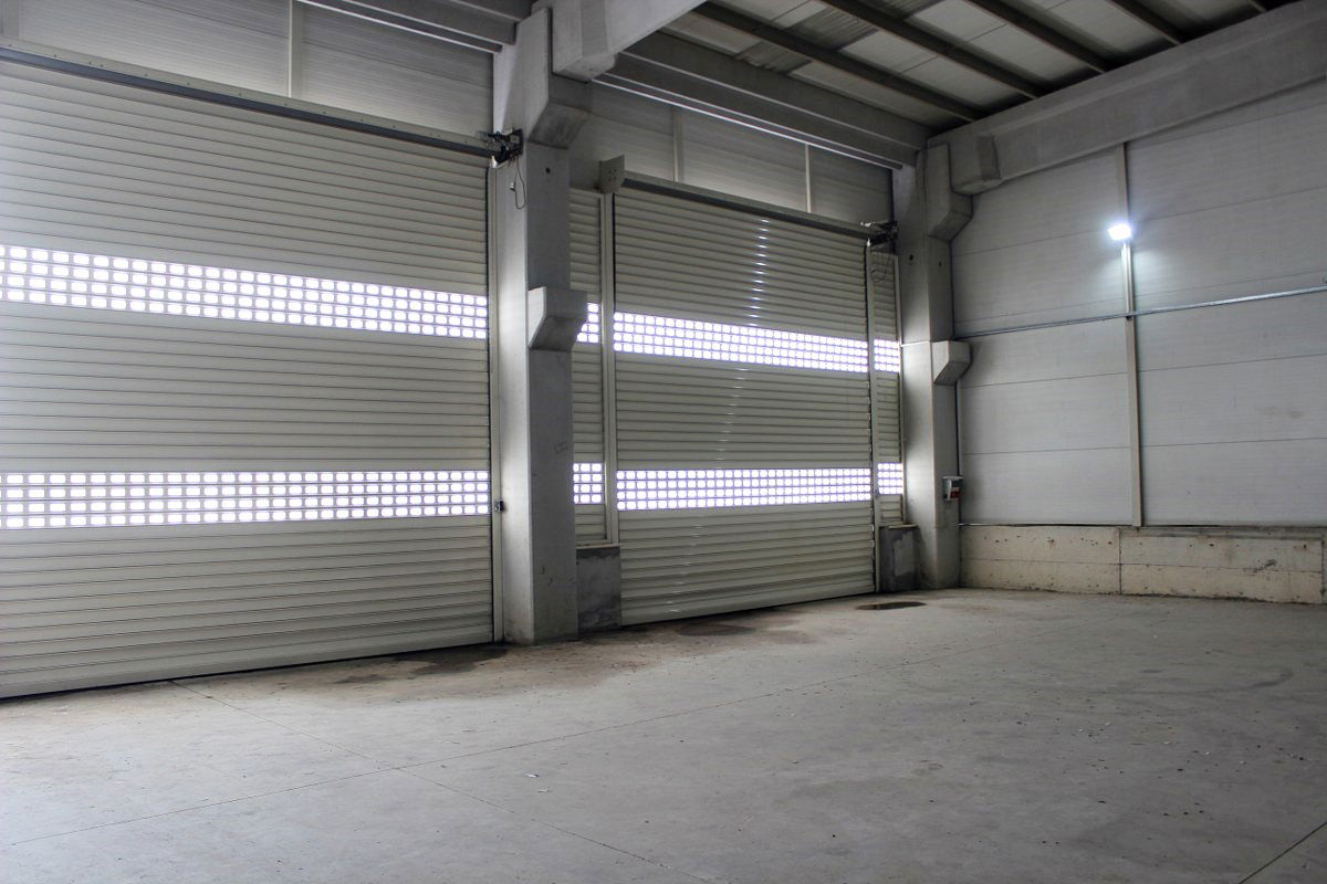 KÜÇÜK SANAYİ SİTESİNDE 187 M2 KİRALIK DÜKKAN