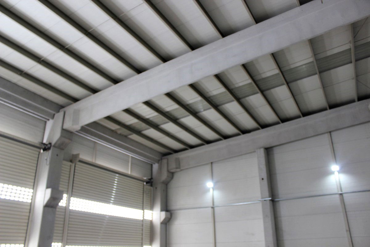 KÜÇÜK SANAYİ SİTESİNDE 187 M2 KİRALIK DÜKKAN