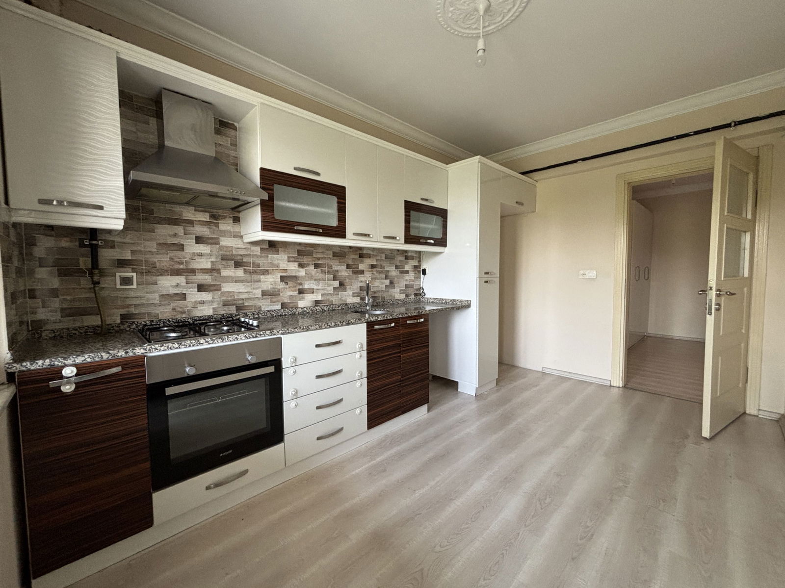 Kiralık Daire 27,500 TL