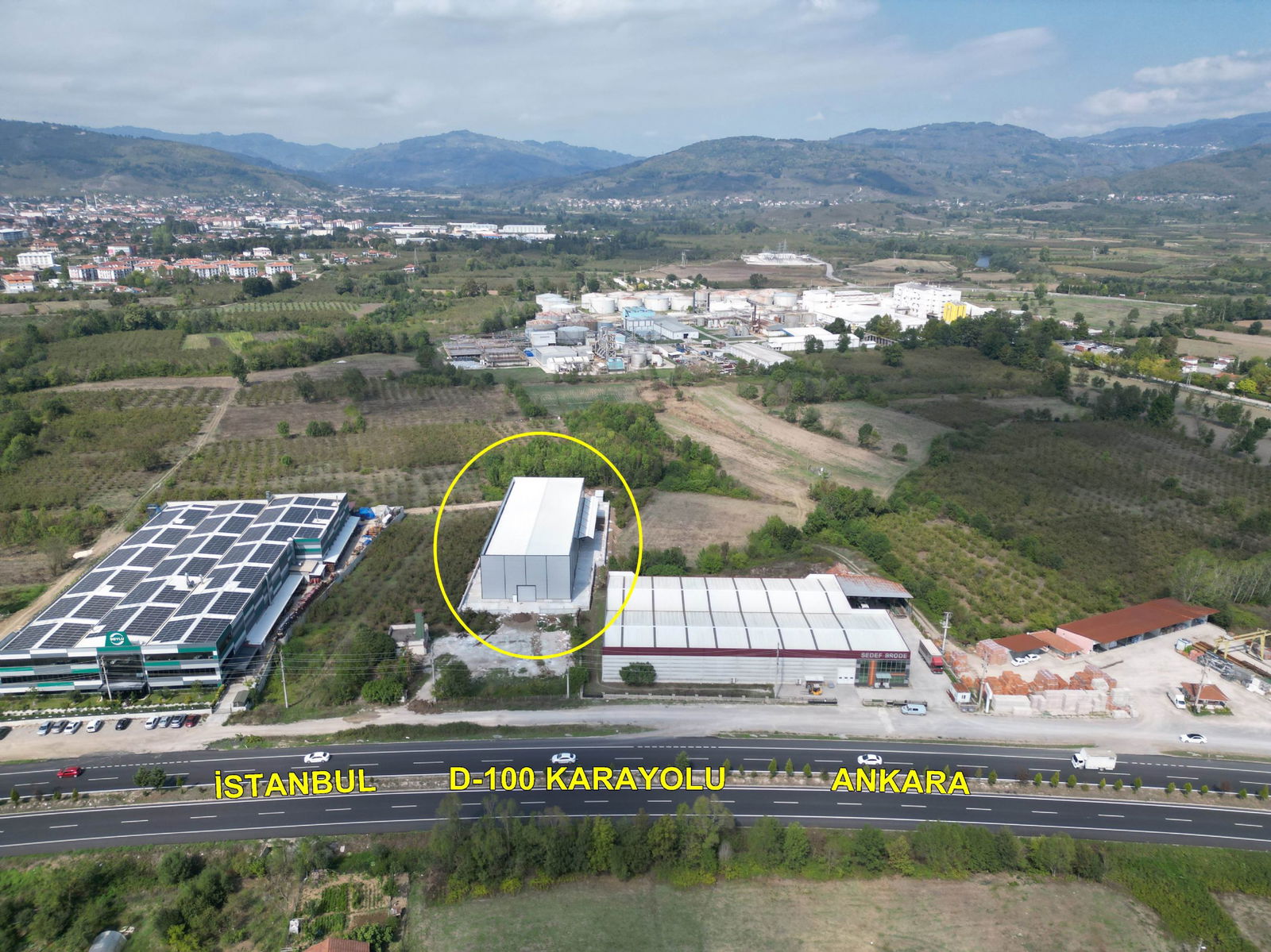 GÜMÜŞOVA SELAMLAR'DA 3000 M2 ARSA İÇİNDE 1790 M2 KİRALIK FABRİKA