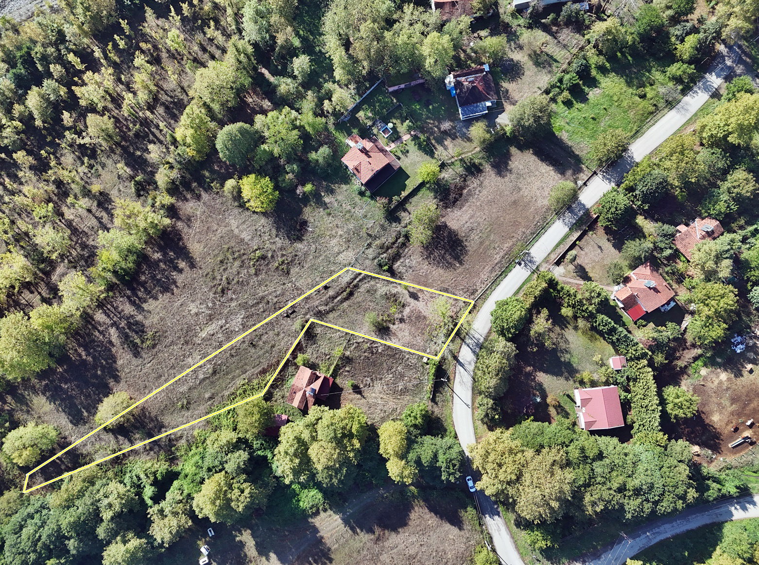 GÖLYAKA HACISÜLEYMANBEY KÖYÜ'NDE  2011 M2 SATILIK ARSA