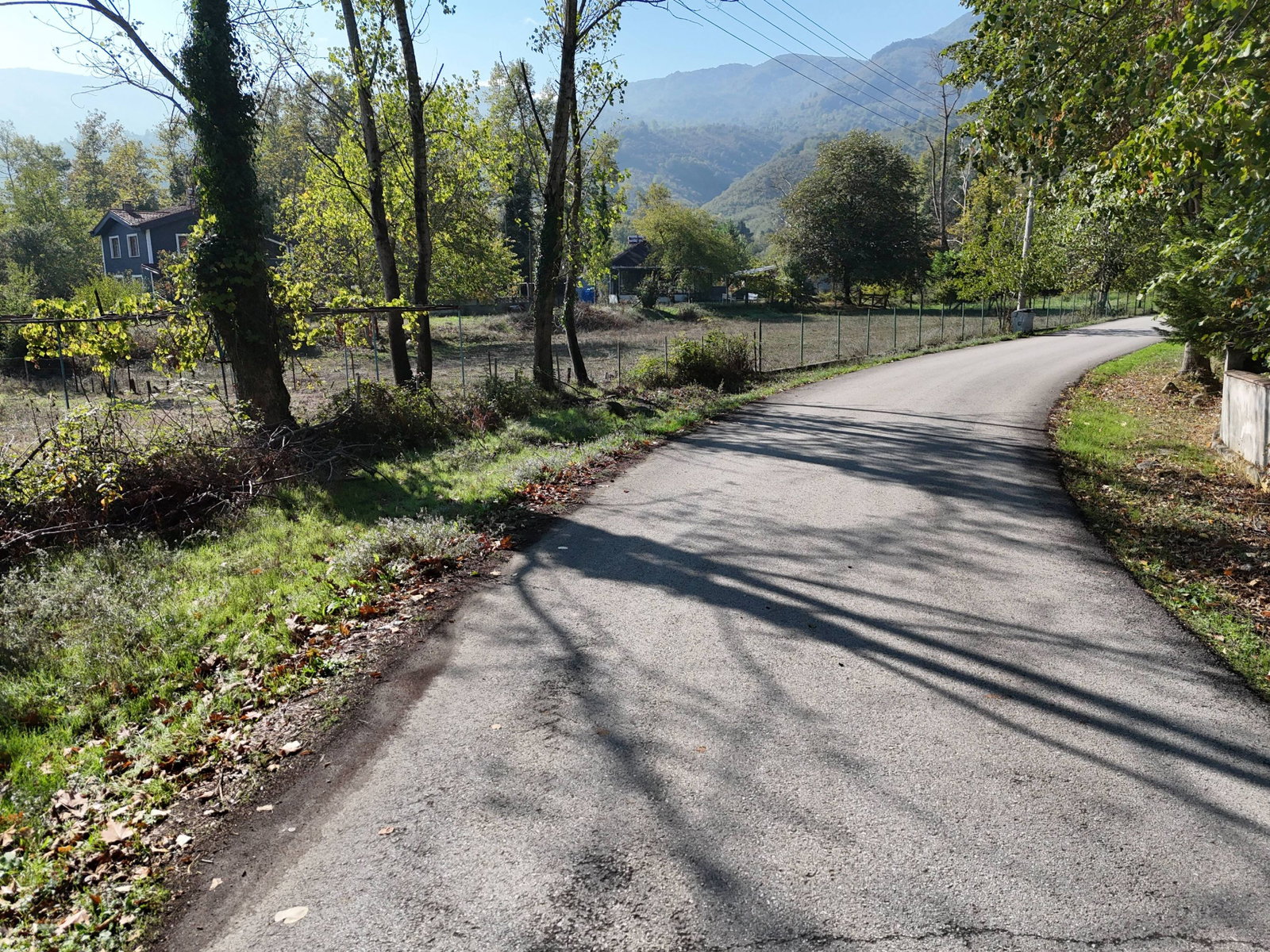 GÖLYAKA HACISÜLEYMANBEY KÖYÜ'NDE  2011 M2 SATILIK ARSA