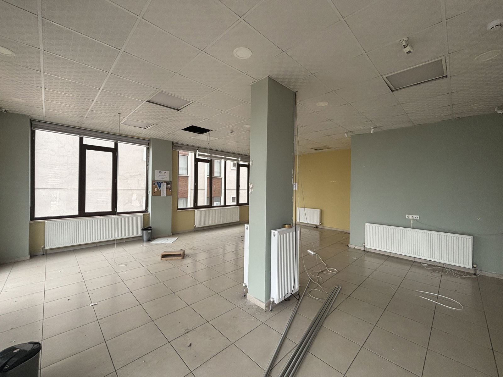 Kiralık Dükkan 35,000 TL