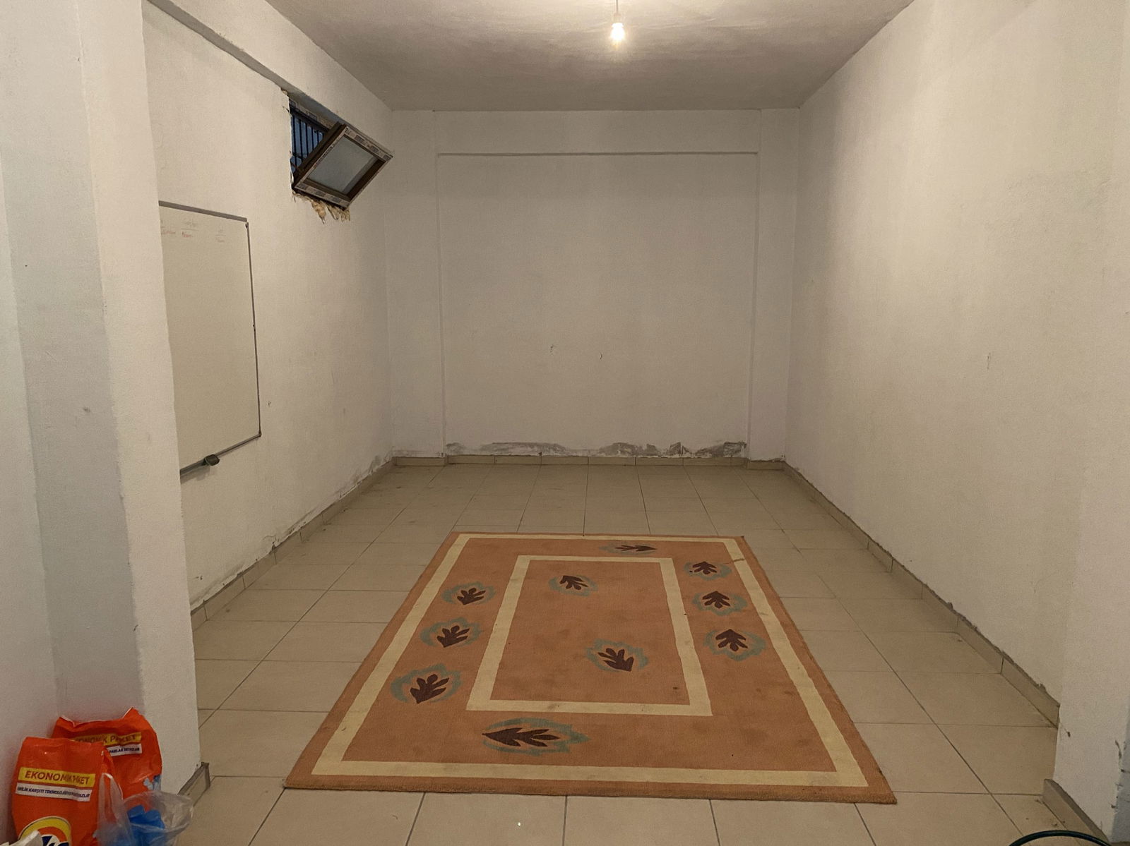 Kiralık Dükkan 35,000 TL