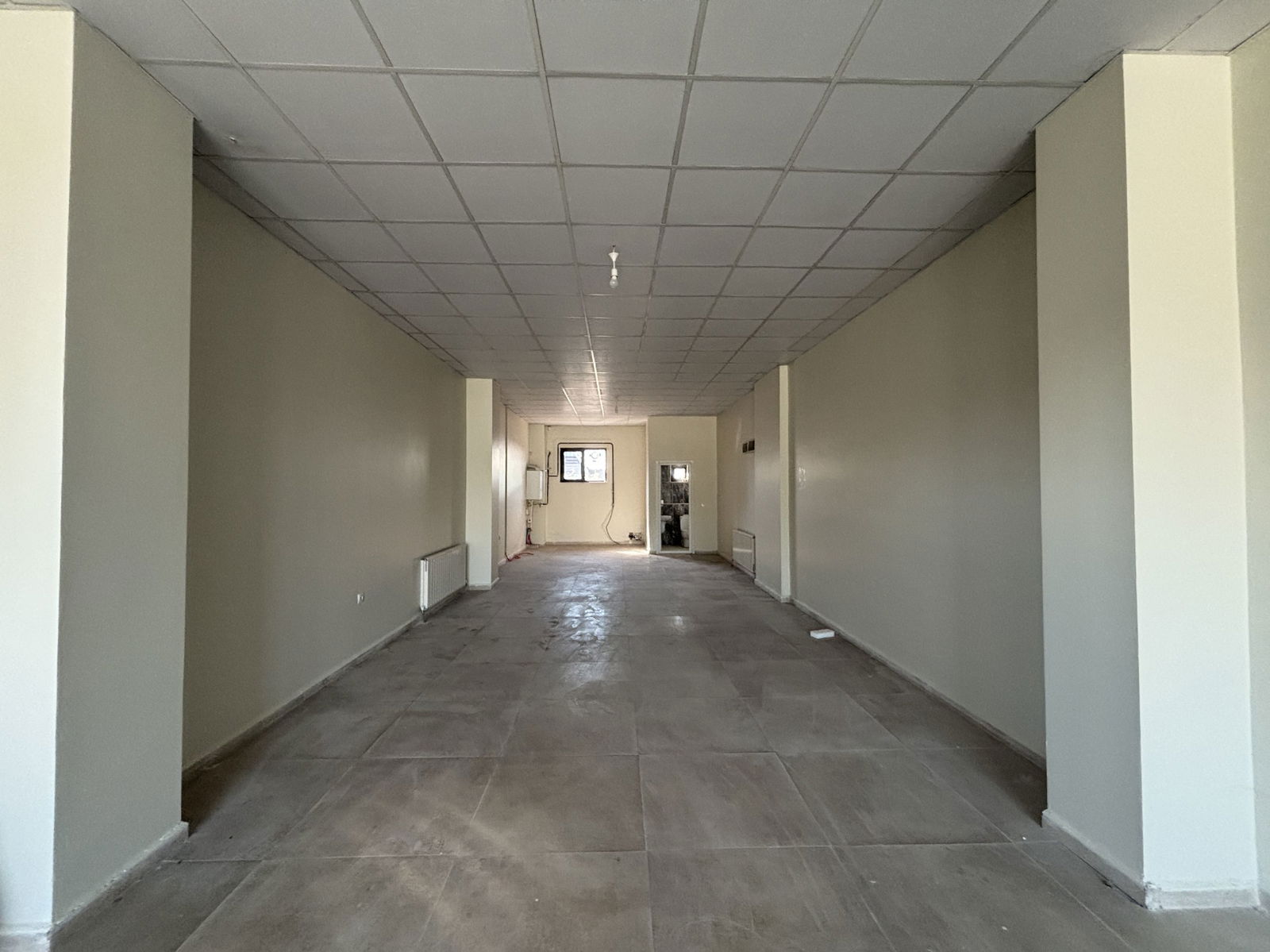Kiralık Dükkan 35,000 TL