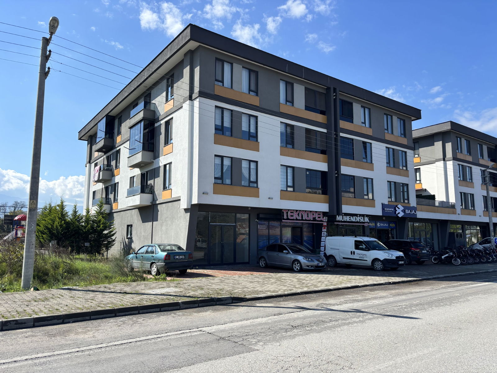 Kiralık Dükkan 35,000 TL