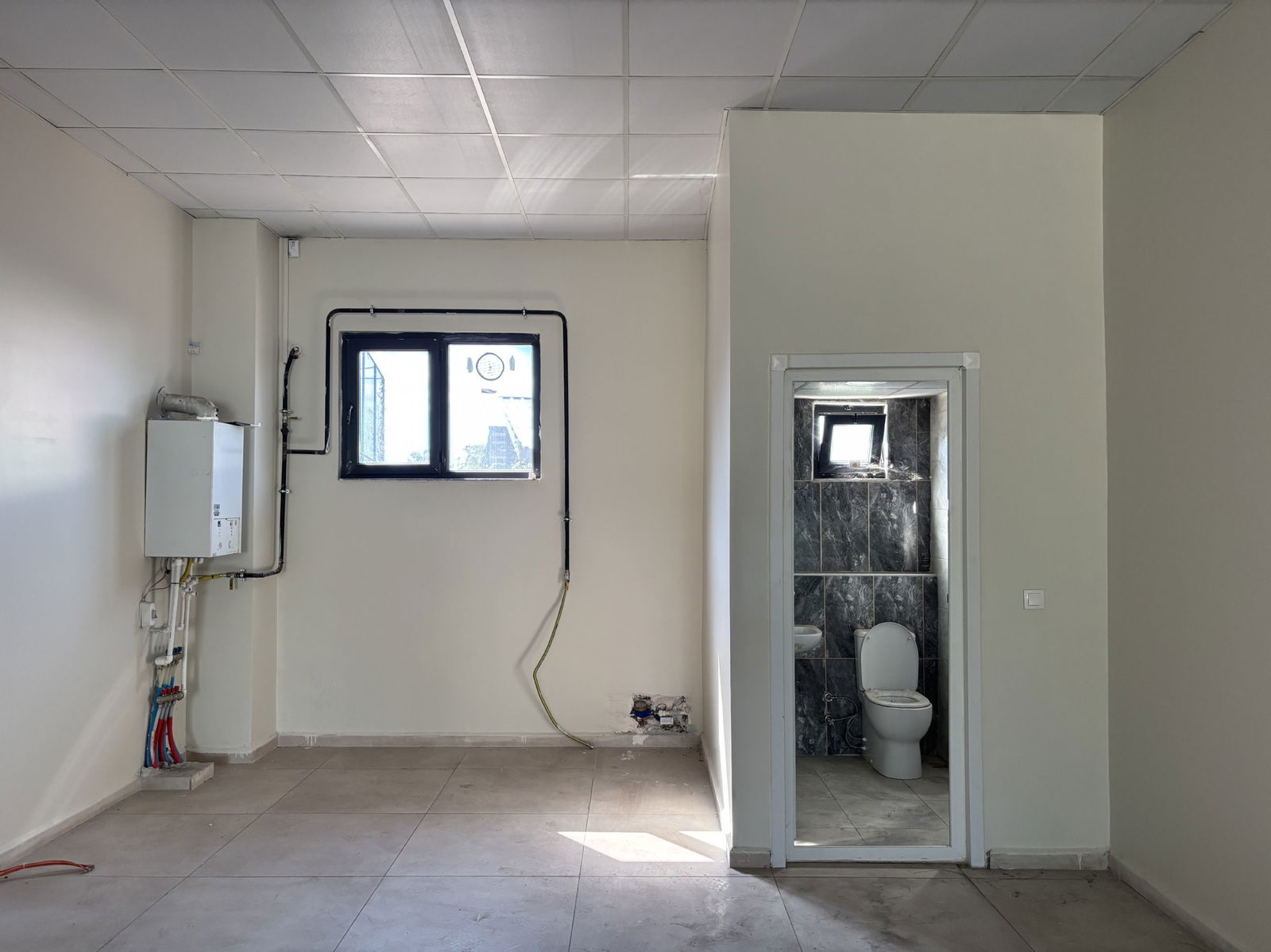 Kiralık Dükkan 35,000 TL