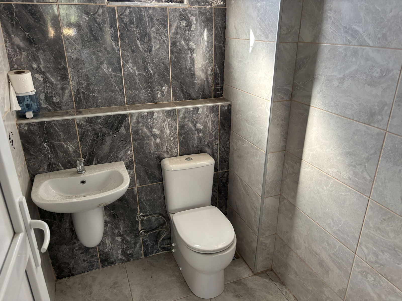 Kiralık Dükkan 35,000 TL
