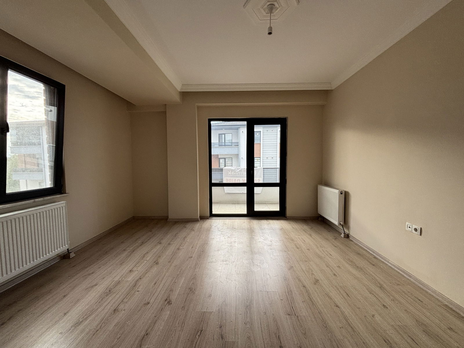 BEYCİLER BAHÇEKENT SİTESİN'DE 3+1 110 M2 SATILIK DAİRE