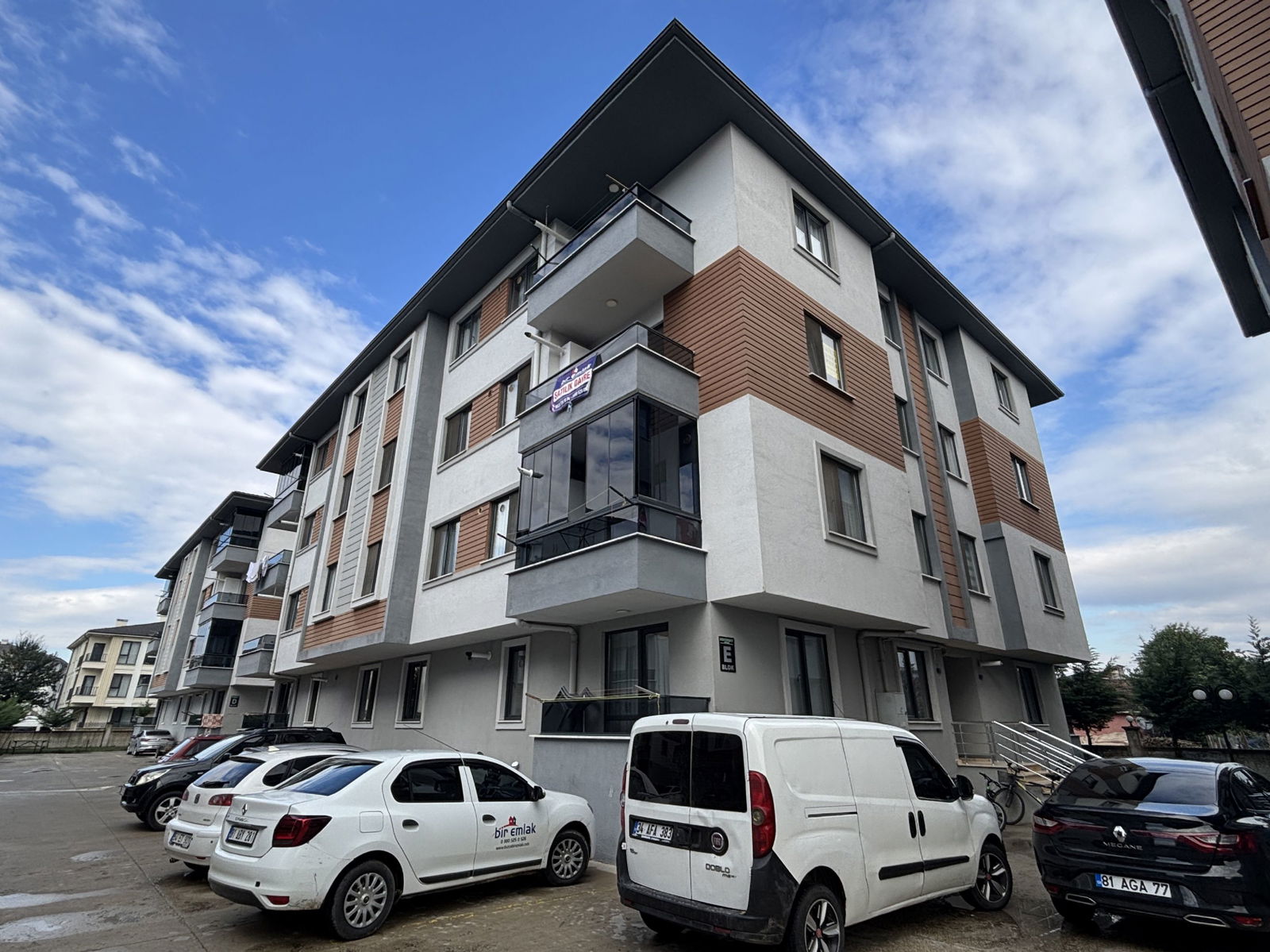 BEYCİLER BAHÇEKENT SİTESİN'DE 3+1 110 M2 SATILIK DAİRE