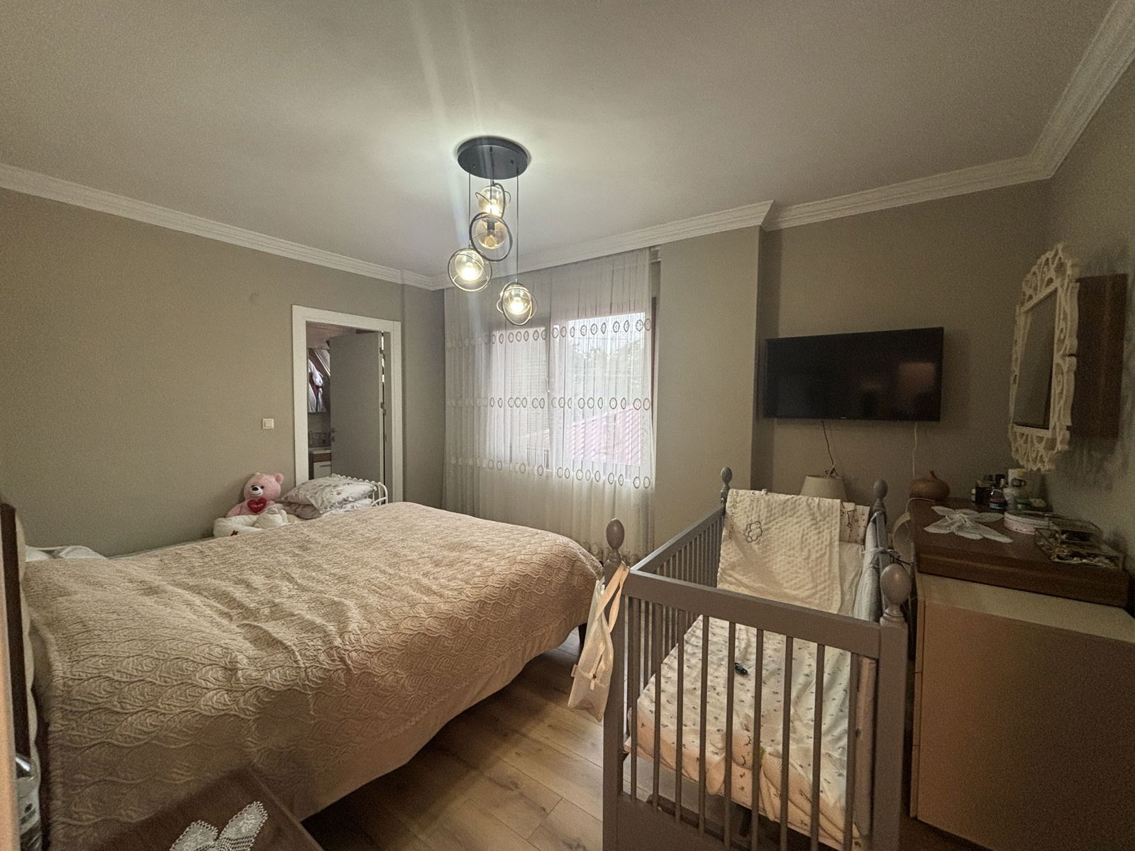 TORUNAY SİTESİ'NDE 3+1 150 M2 SATILIK ARA KAT DAİRE