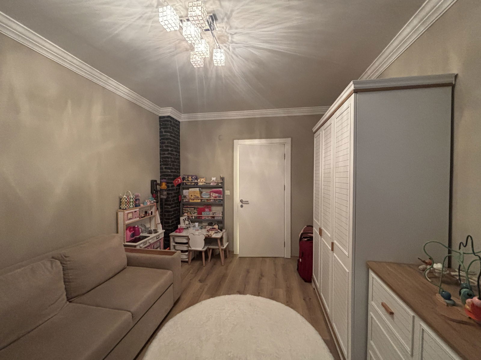 TORUNAY SİTESİ'NDE 3+1 150 M2 SATILIK ARA KAT DAİRE