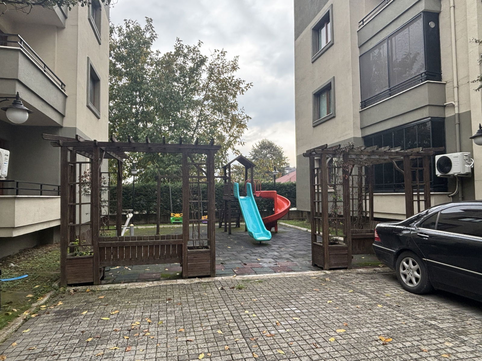 TORUNAY SİTESİ'NDE 3+1 150 M2 SATILIK ARA KAT DAİRE