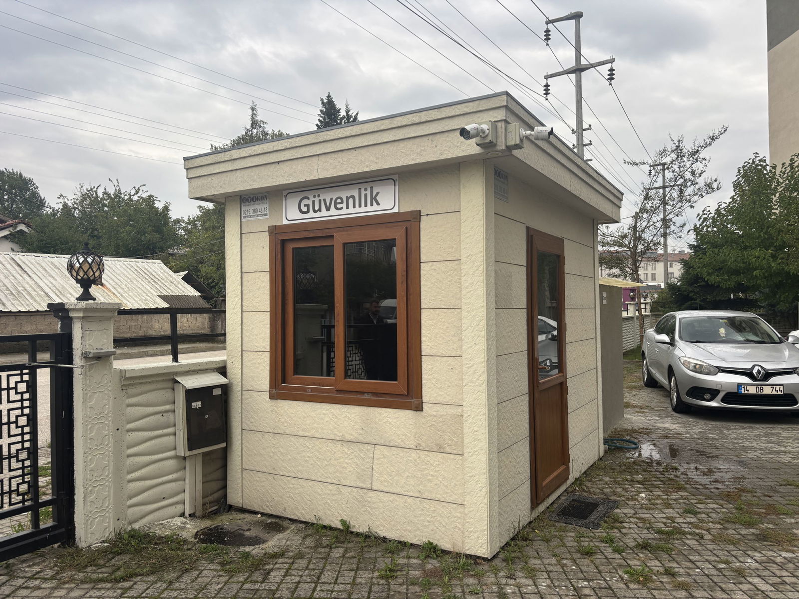 TORUNAY SİTESİ'NDE 3+1 150 M2 SATILIK ARA KAT DAİRE